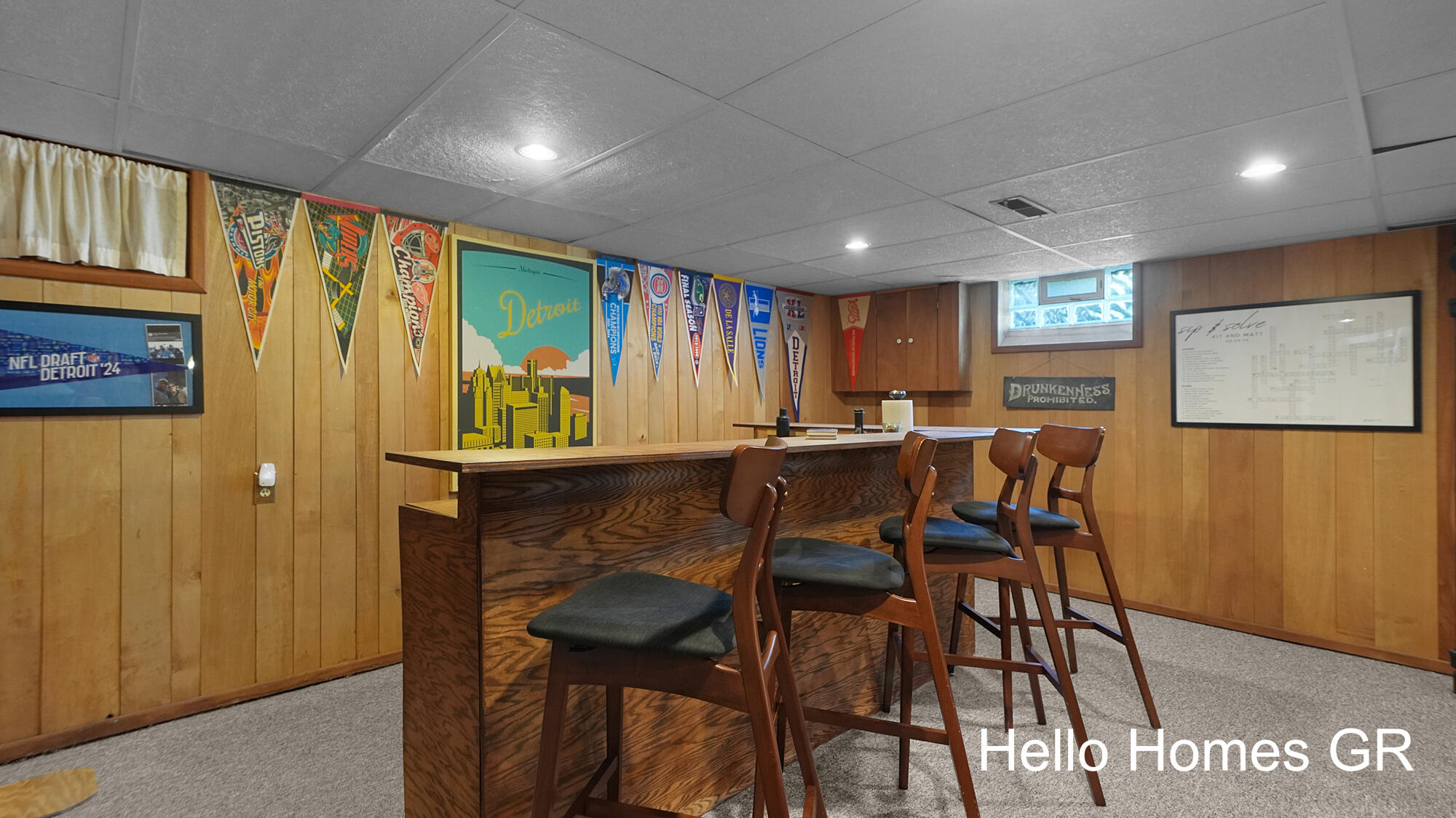 130 Katherine Drive NE Grand Rapids MI 49505