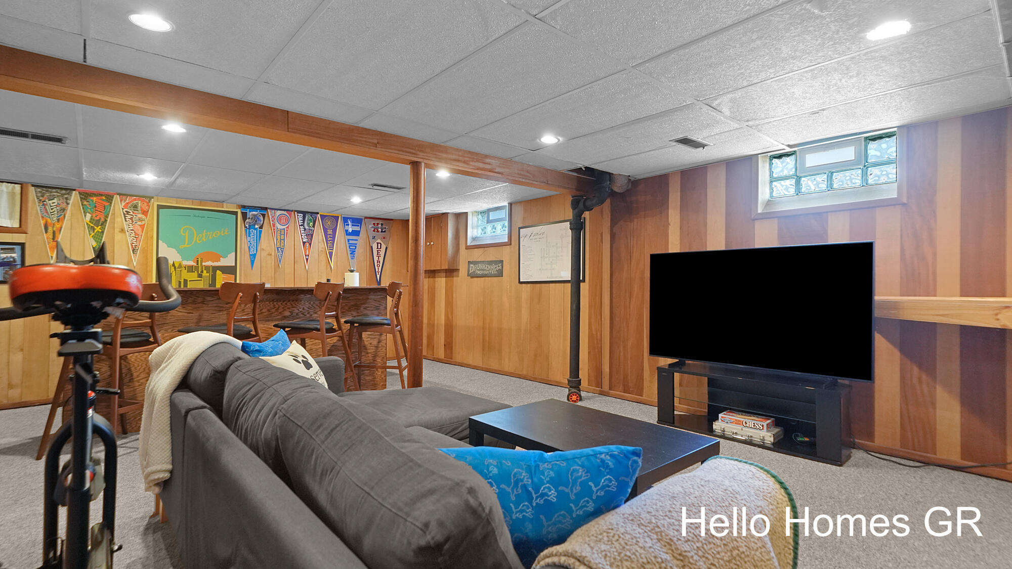 130 Katherine Drive NE Grand Rapids MI 49505