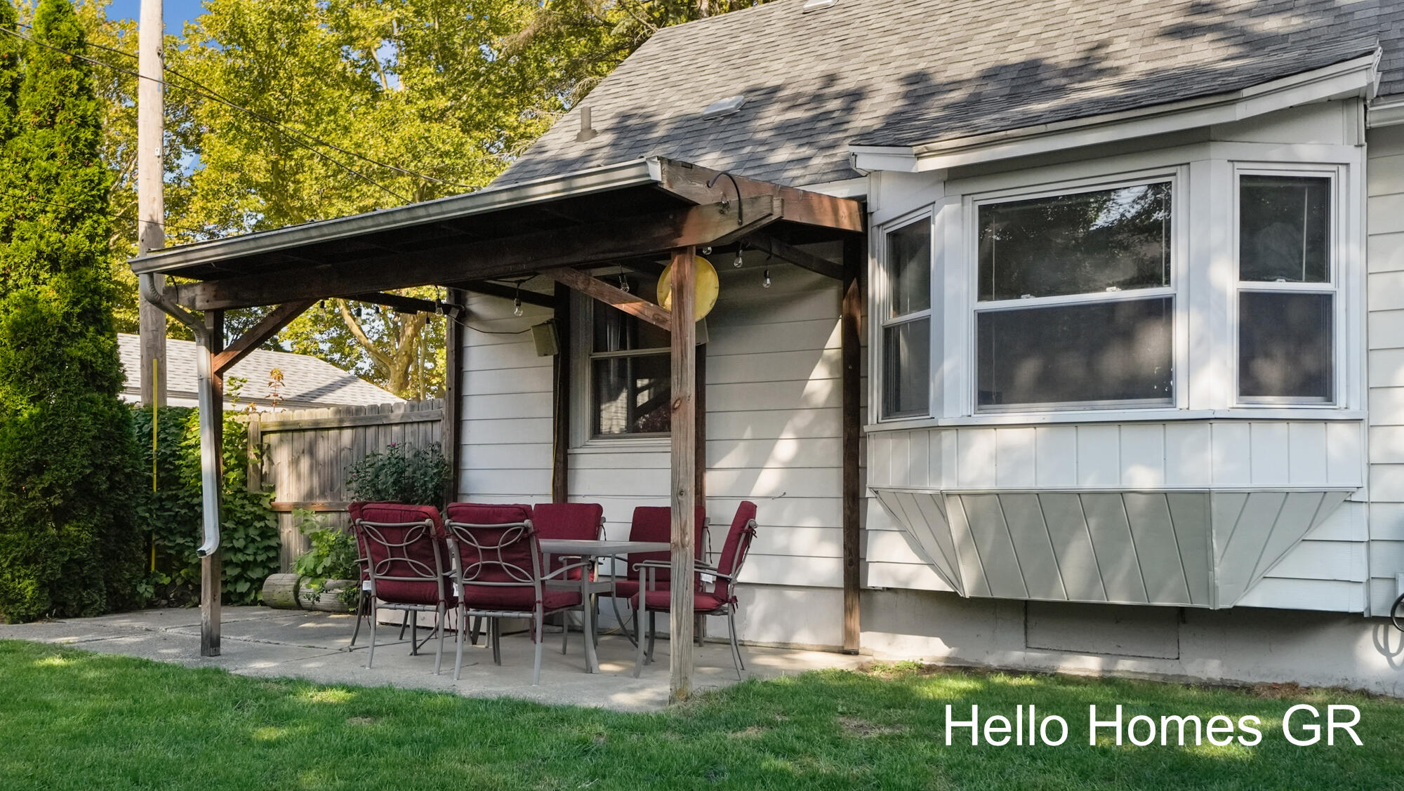 130 Katherine Drive NE Grand Rapids MI 49505