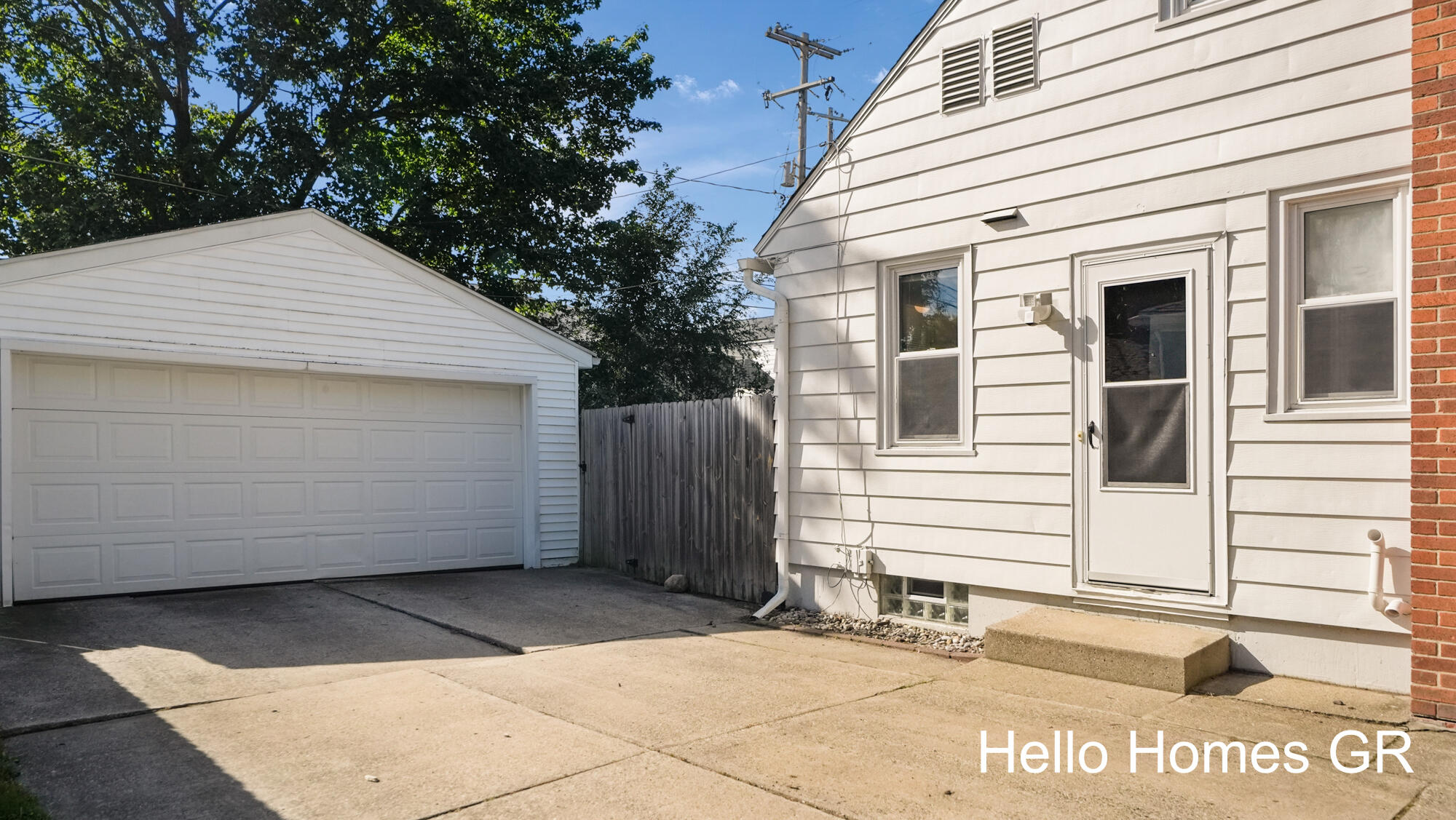 130 Katherine Drive NE Grand Rapids MI 49505