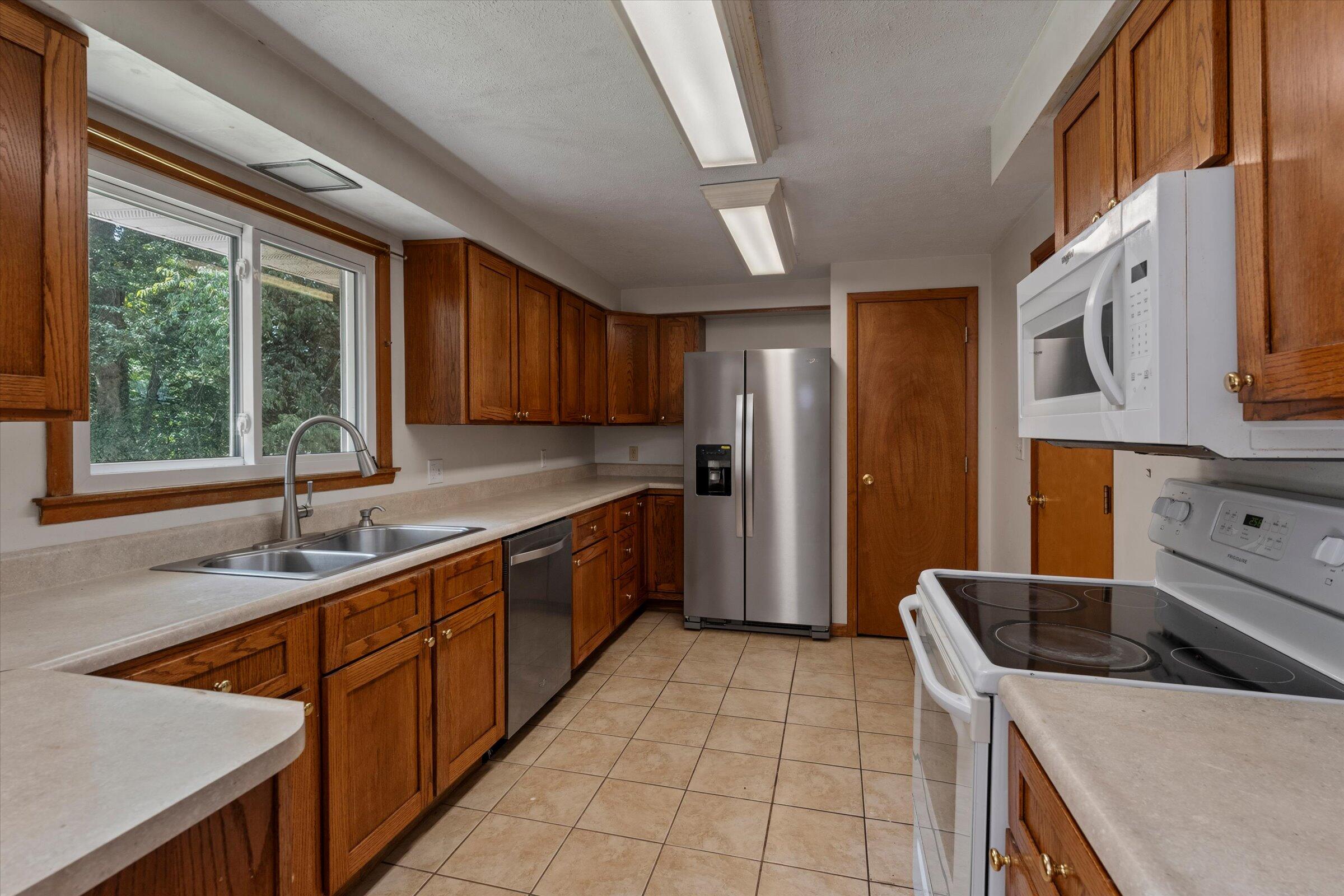 8696 Maplewood Drive Berrien Springs MI 49103