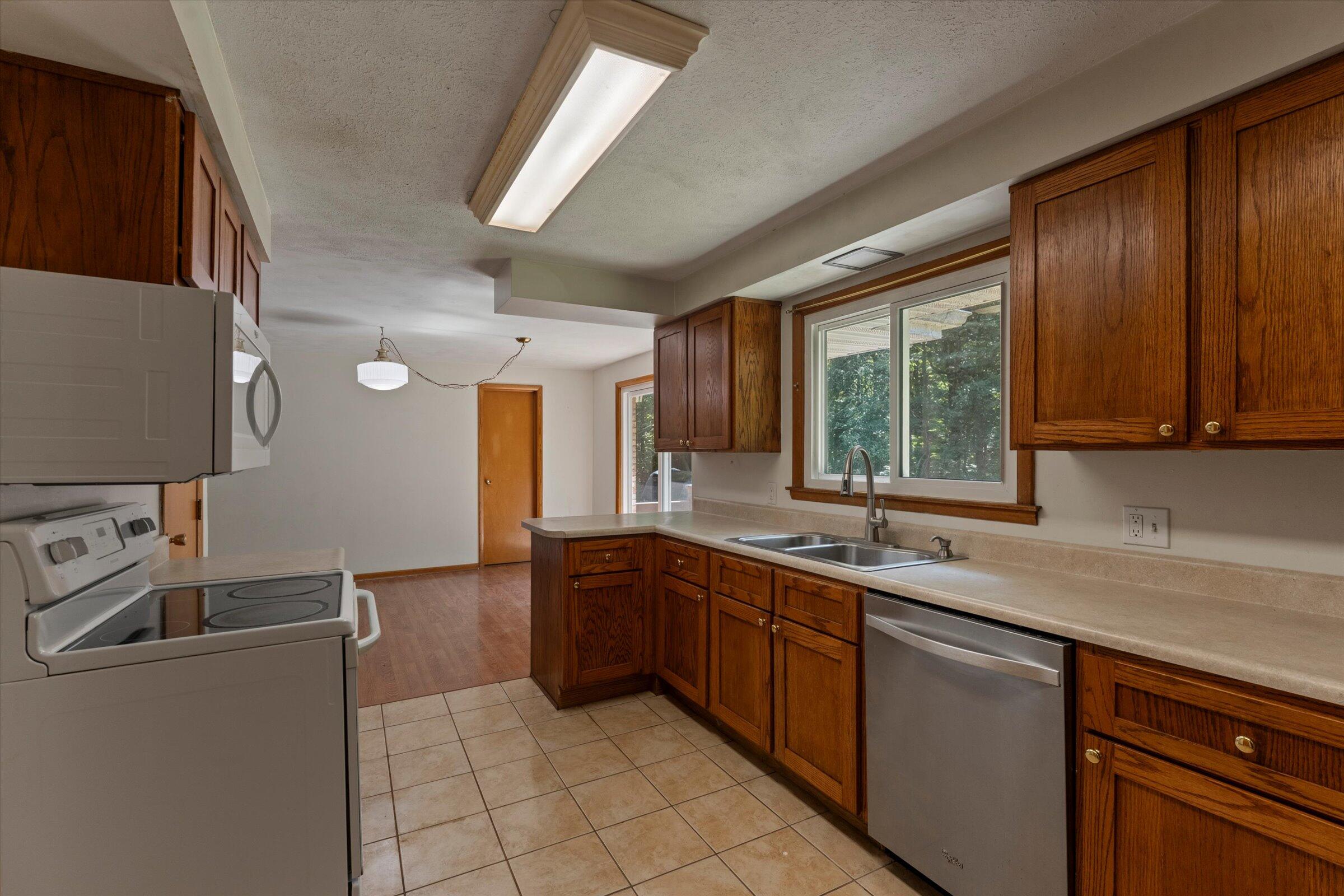 8696 Maplewood Drive Berrien Springs MI 49103