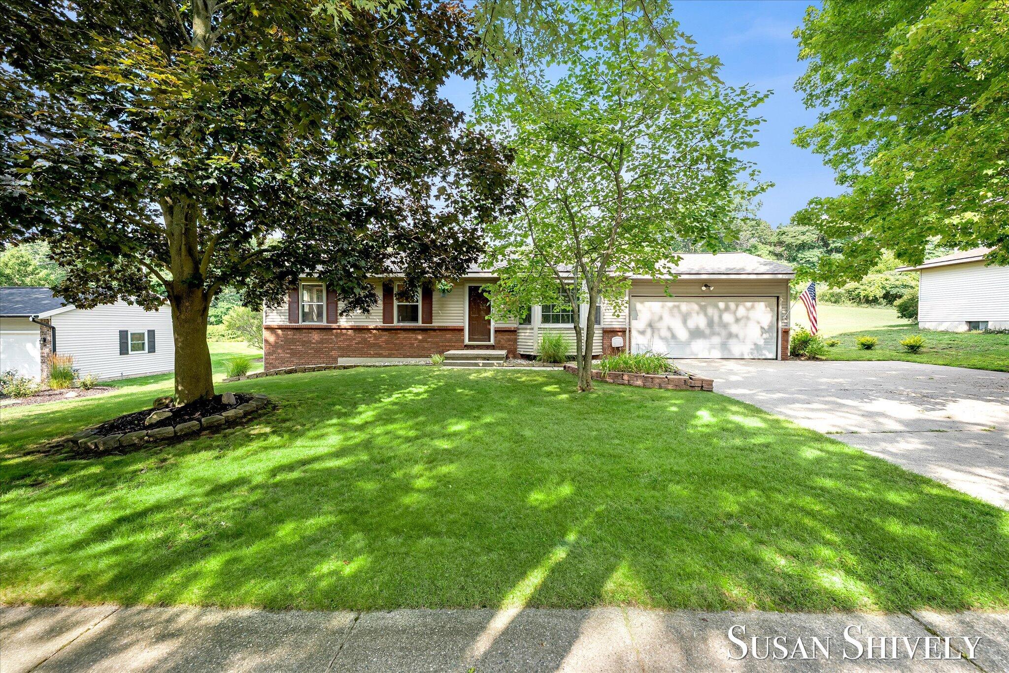 2659 Bryanwood Drive NW Grand Rapids MI 49544