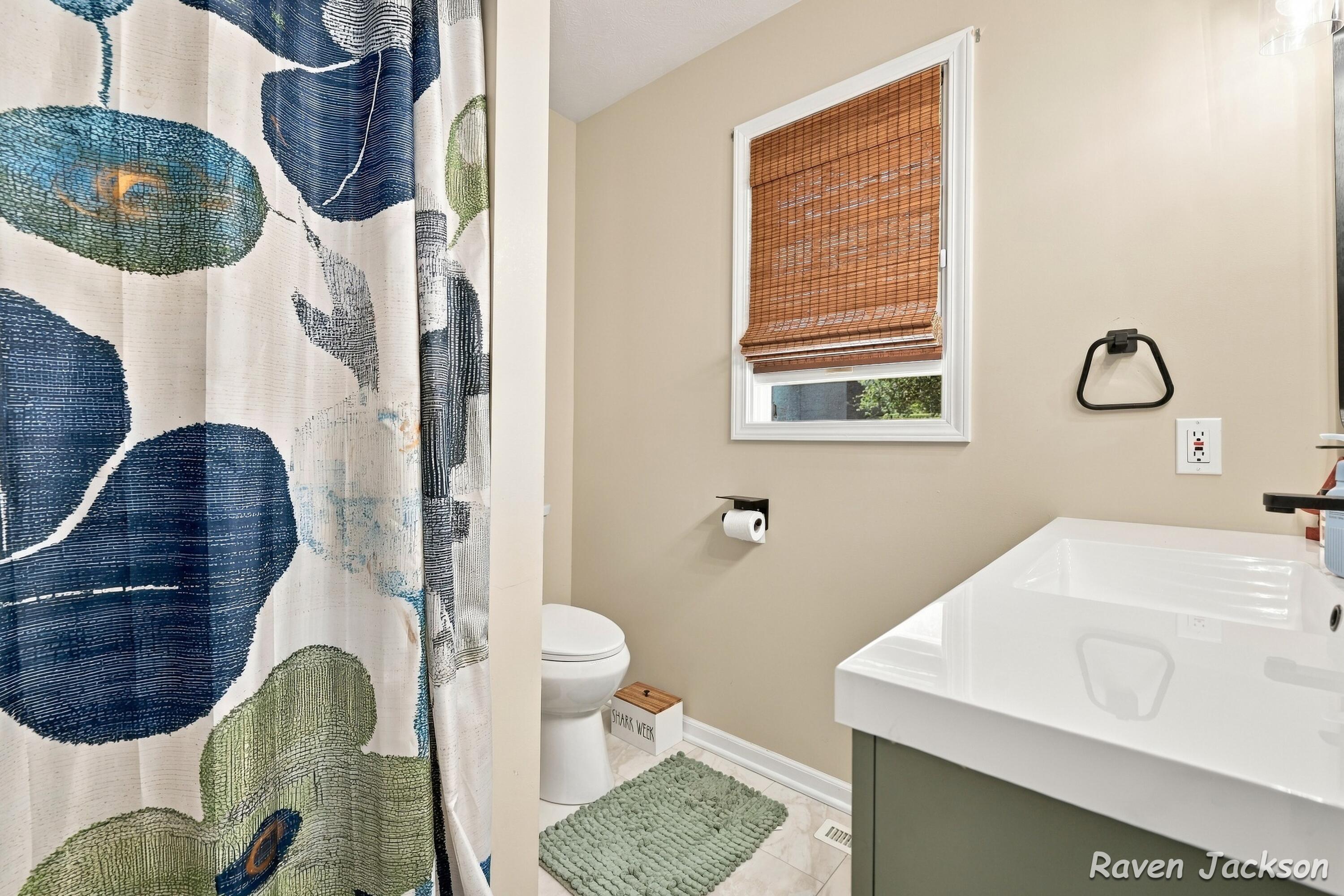 2487 Greenwood Street Muskegon MI 49441