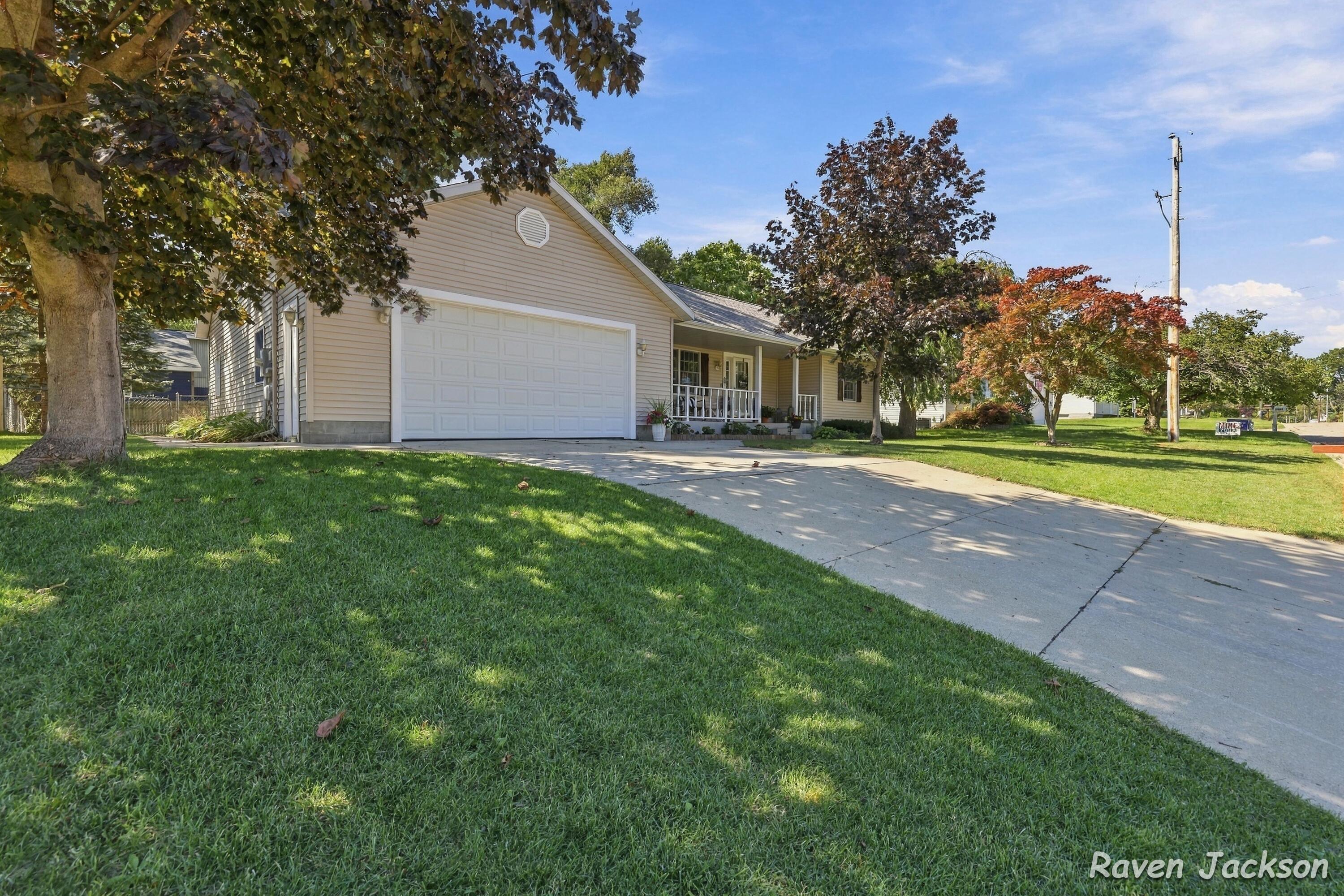 2487 Greenwood Street Muskegon MI 49441