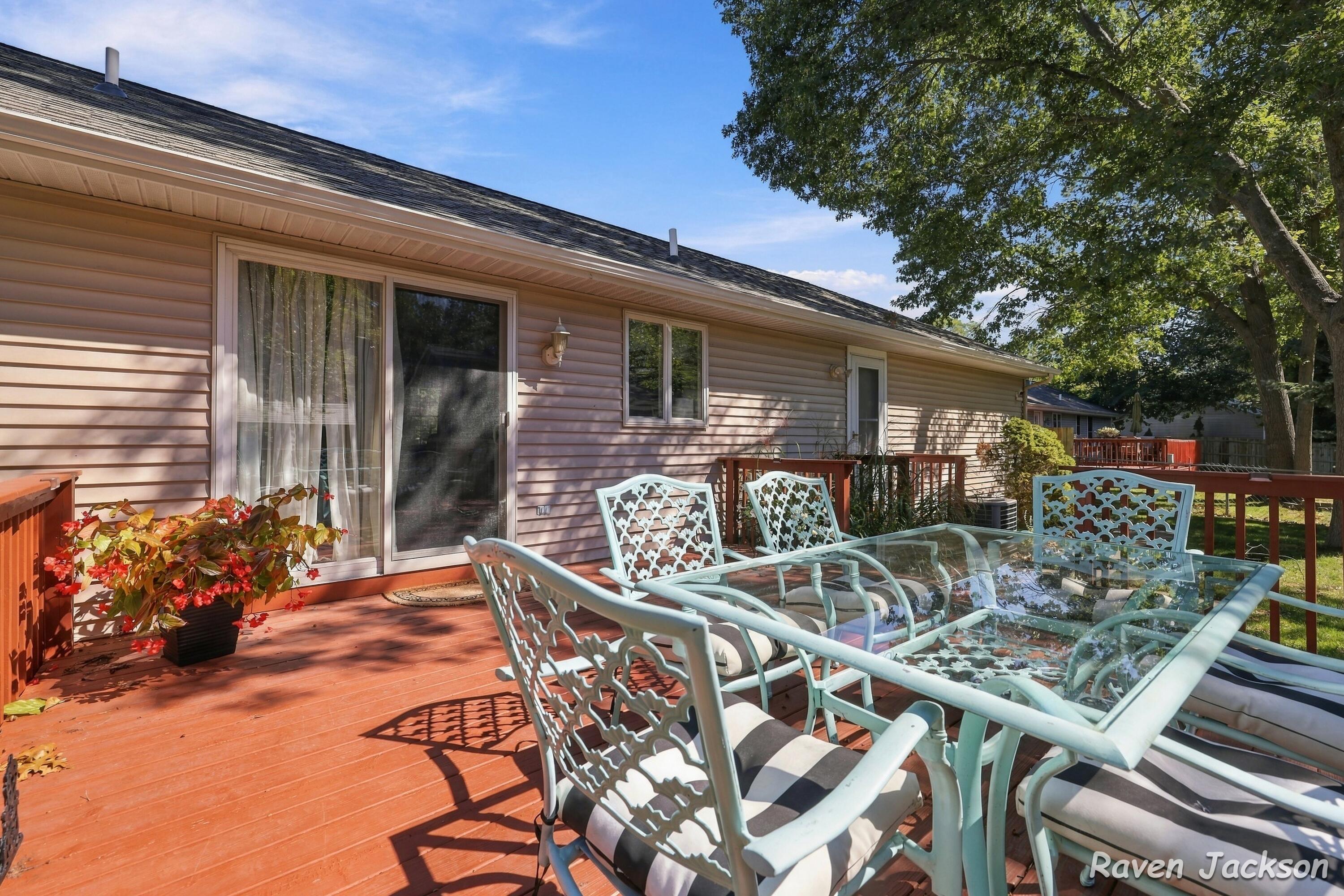 2487 Greenwood Street Muskegon MI 49441