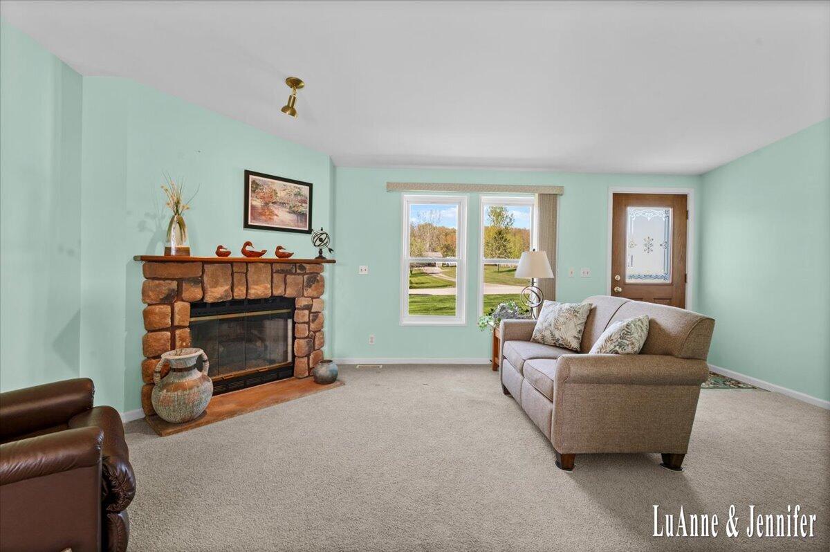 10260 Swem Street NE Rockford MI 49341