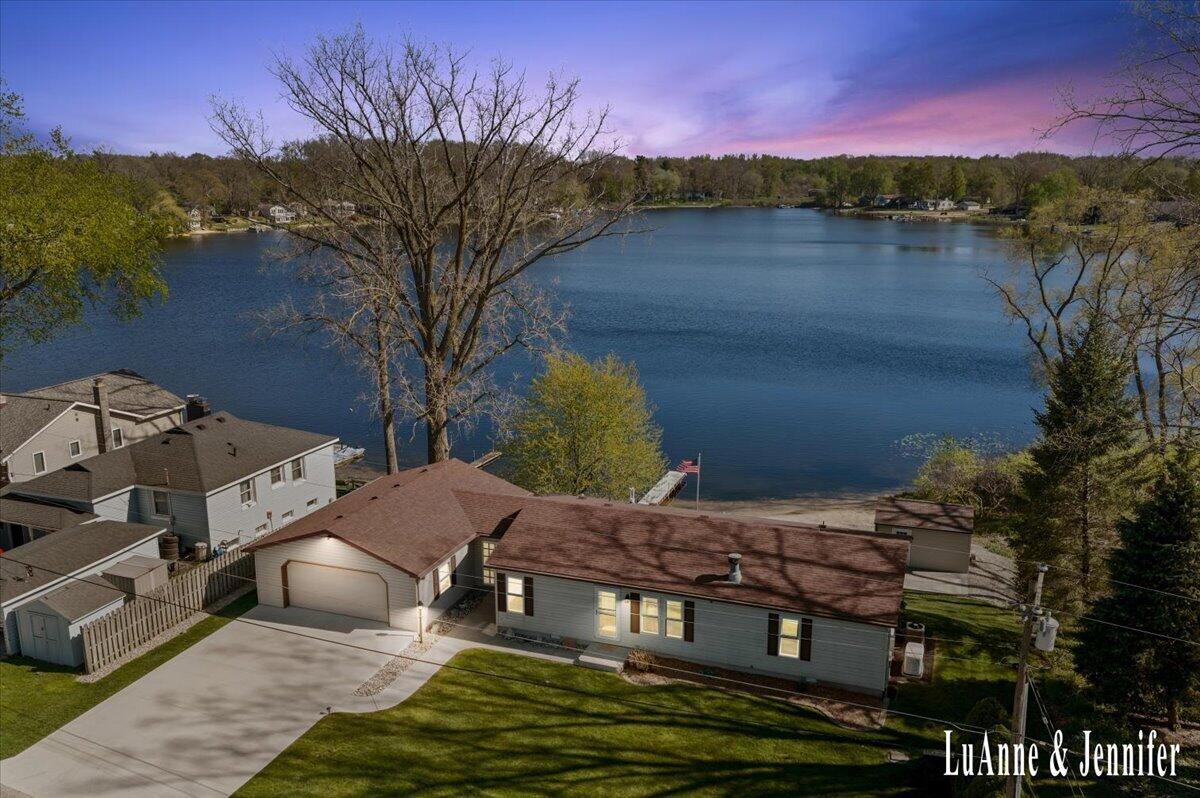 10260 Swem Street NE Rockford MI 49341