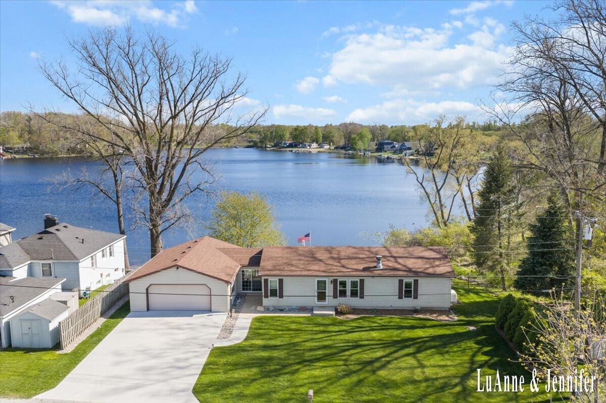10260 Swem Street NE Rockford MI 49341