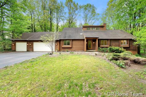16296 Red Pine Court Holland MI 49424