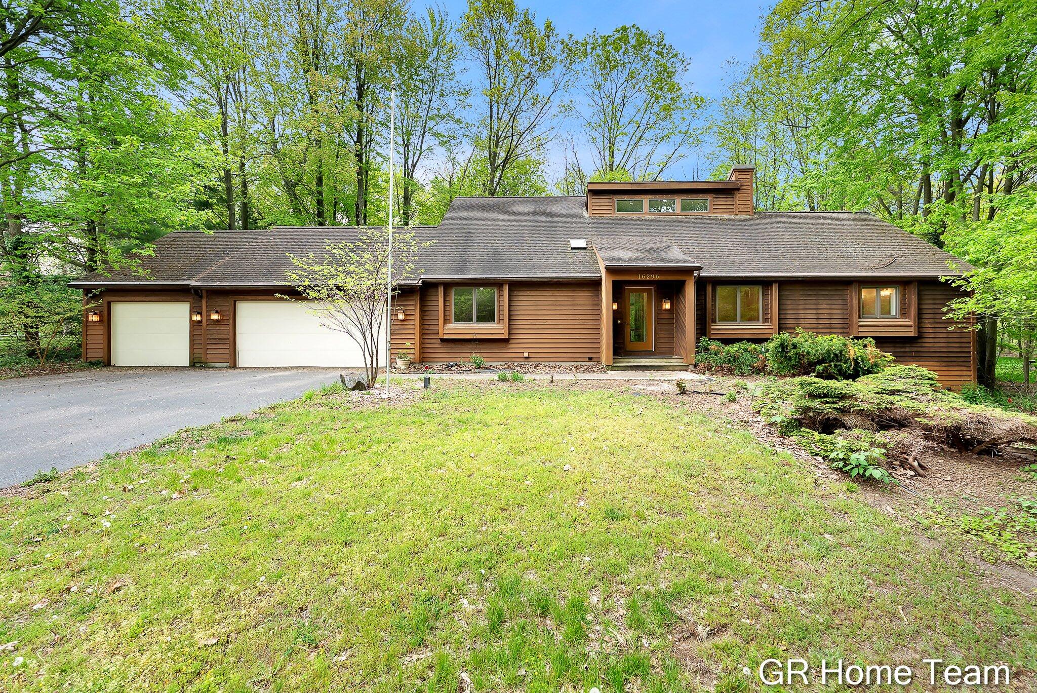 16296 Red Pine Court Holland MI 49424