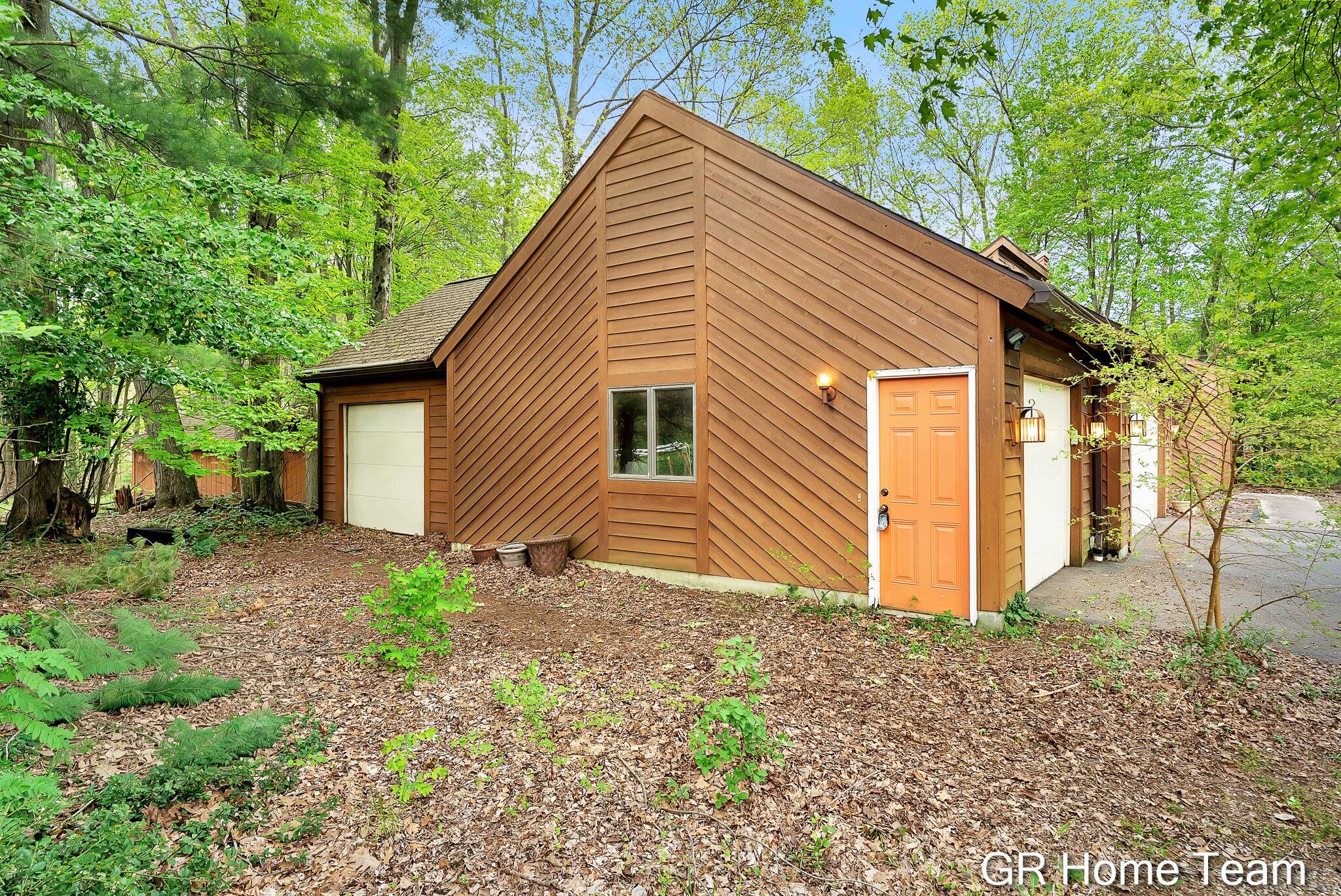 16296 Red Pine Court Holland MI 49424