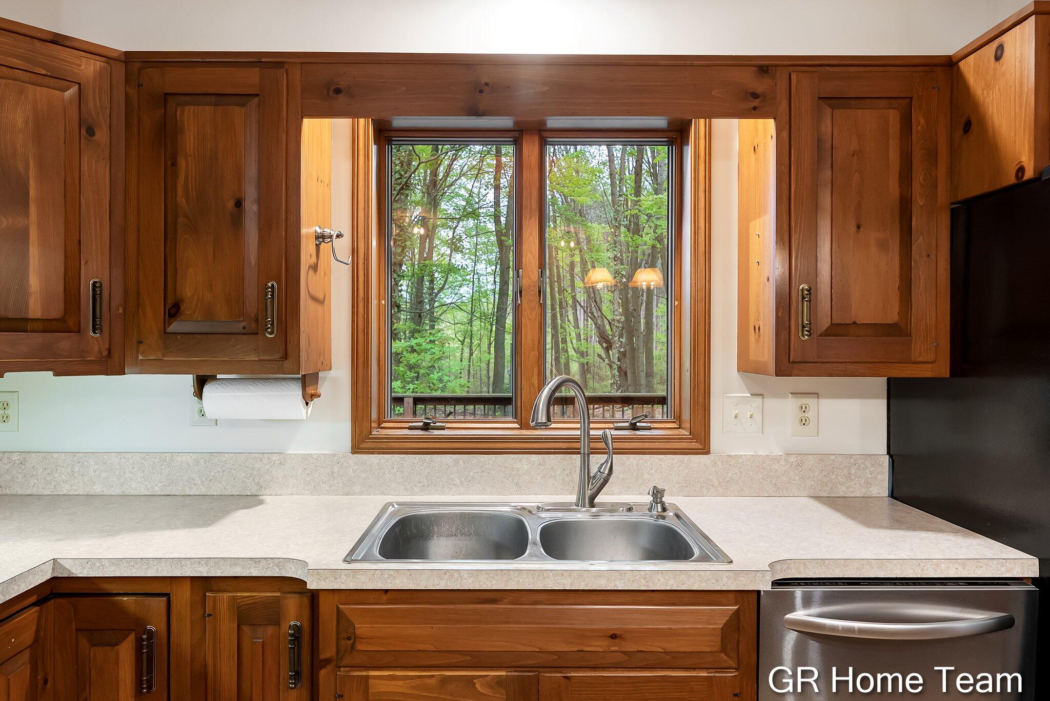 16296 Red Pine Court Holland MI 49424