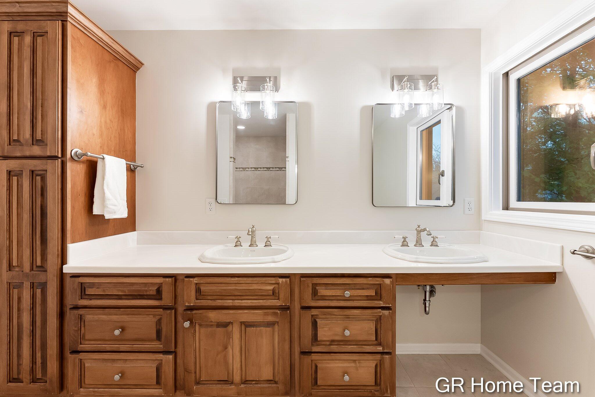 16296 Red Pine Court Holland MI 49424