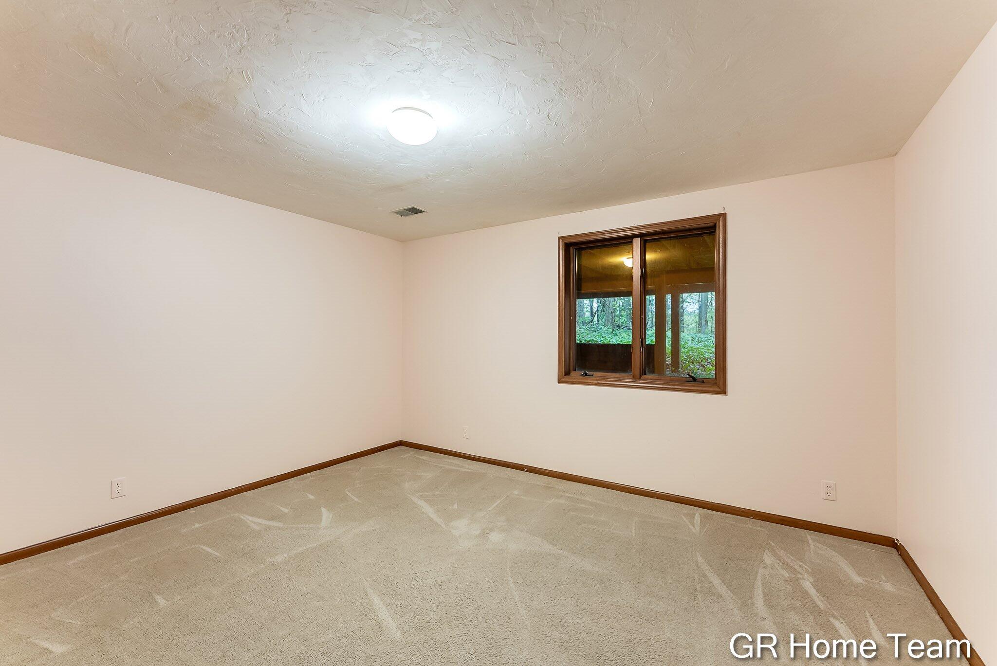 16296 Red Pine Court Holland MI 49424