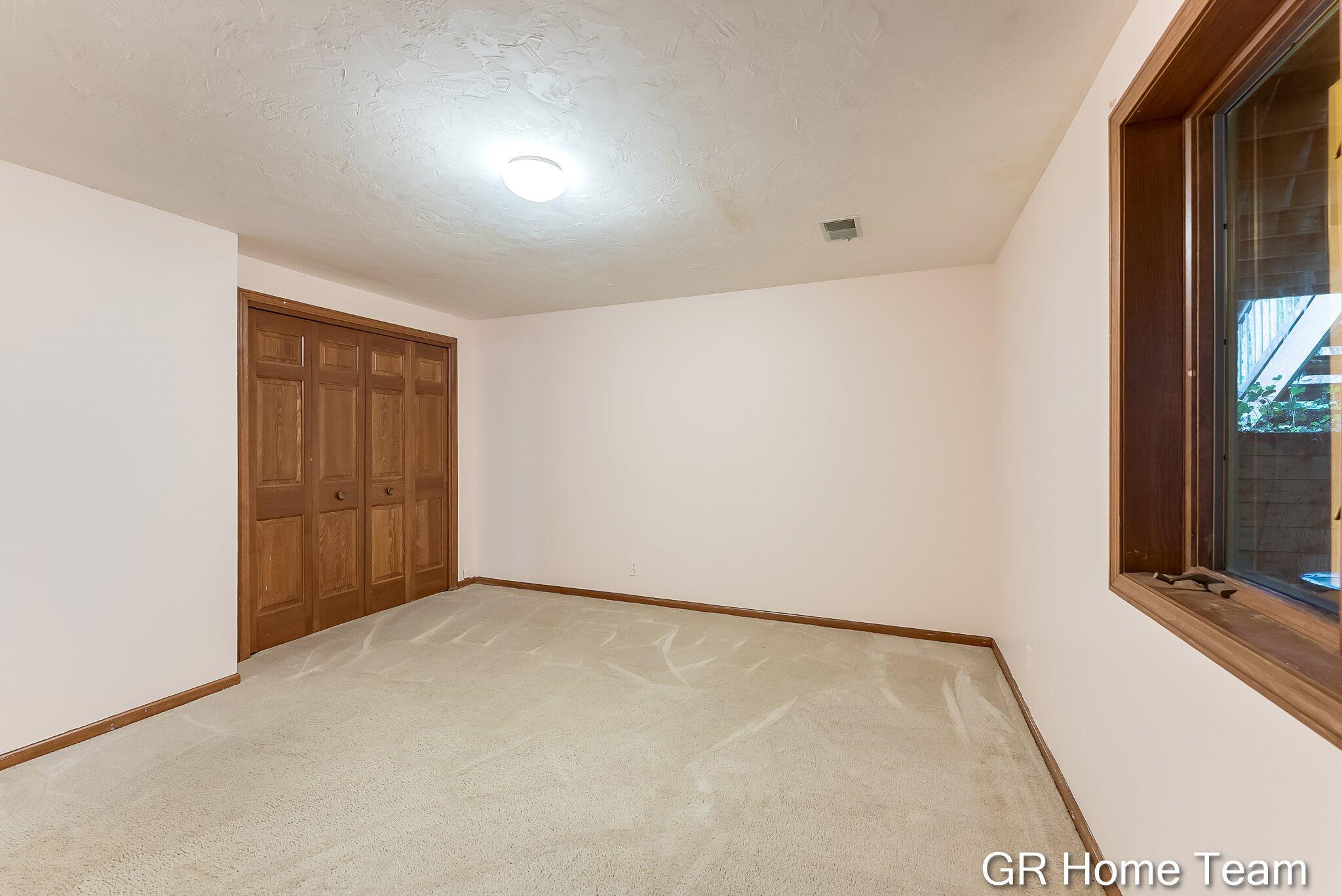 16296 Red Pine Court Holland MI 49424