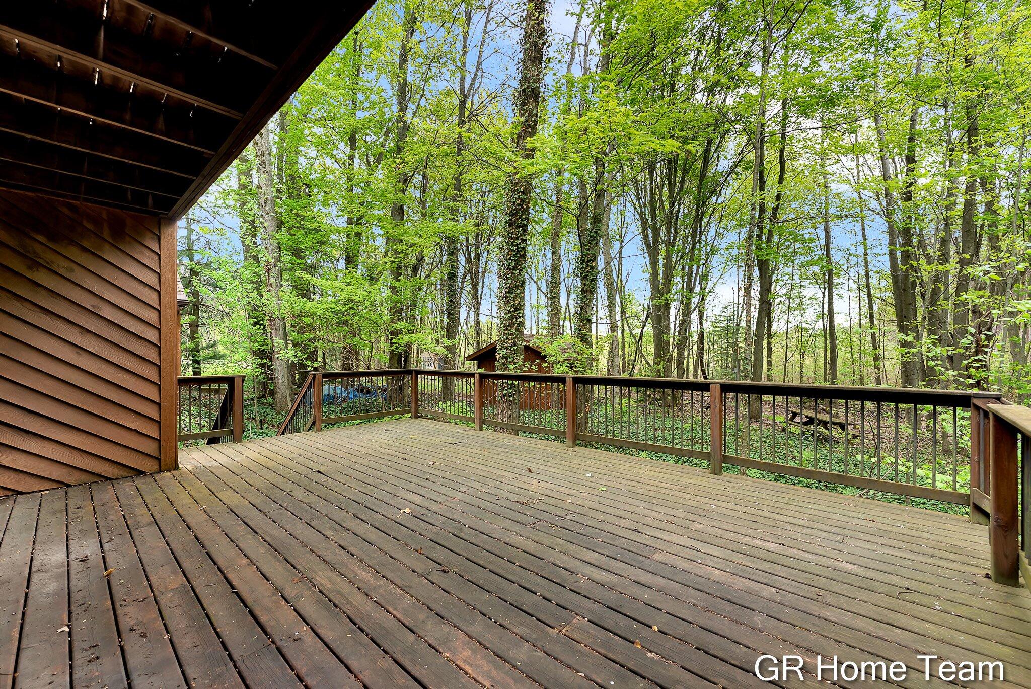 16296 Red Pine Court Holland MI 49424