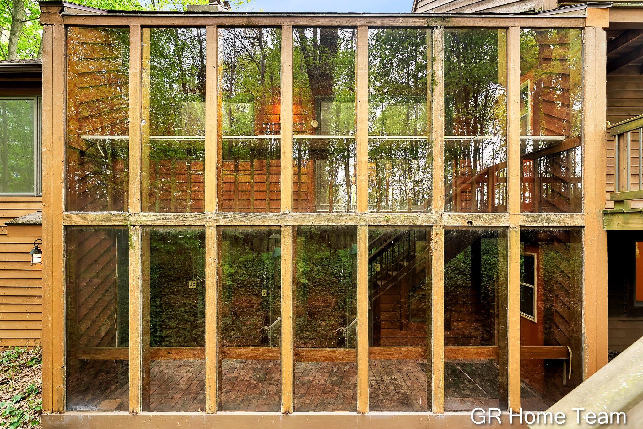 16296 Red Pine Court Holland MI 49424