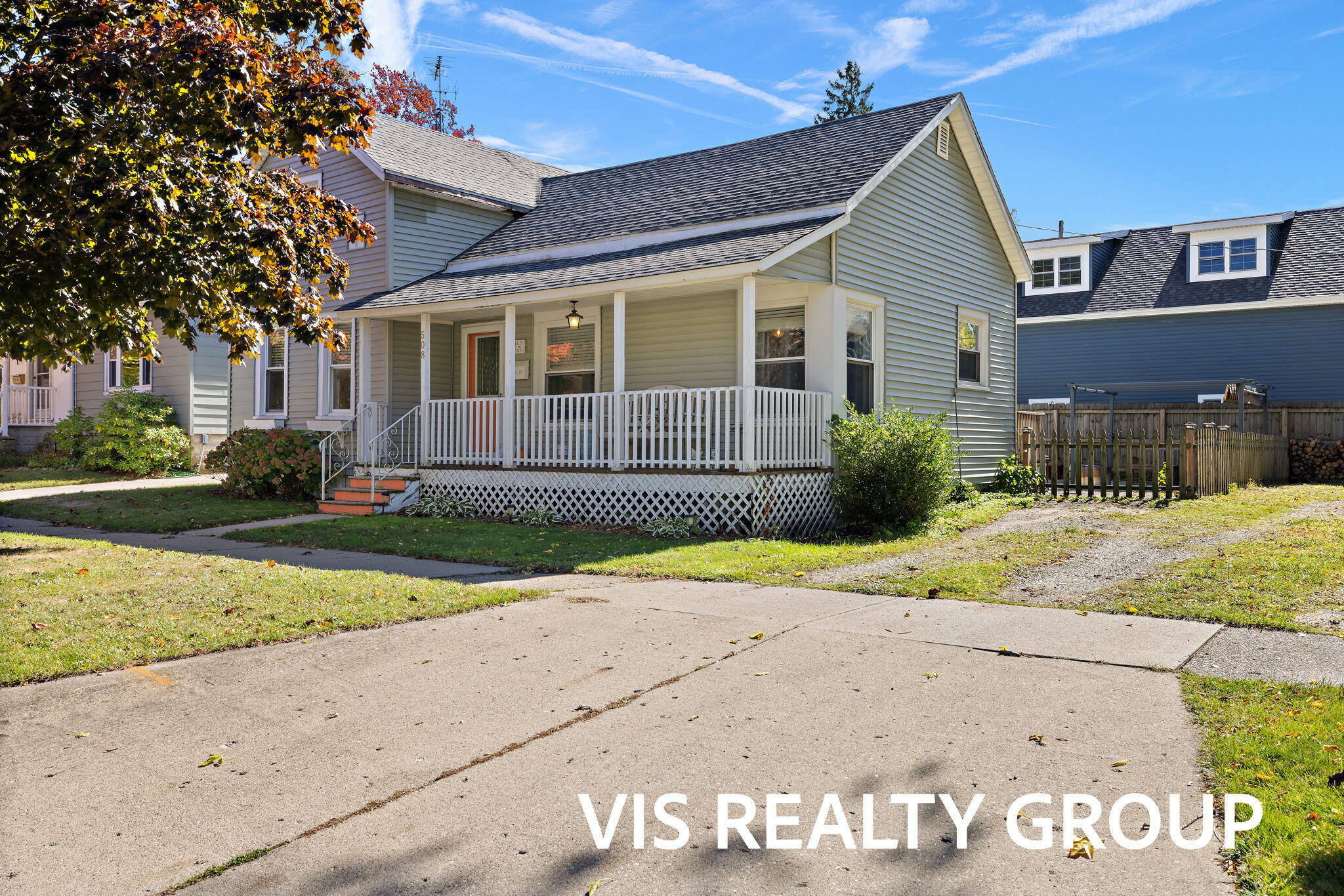 508 Monroe Avenue Grand Haven MI 49417