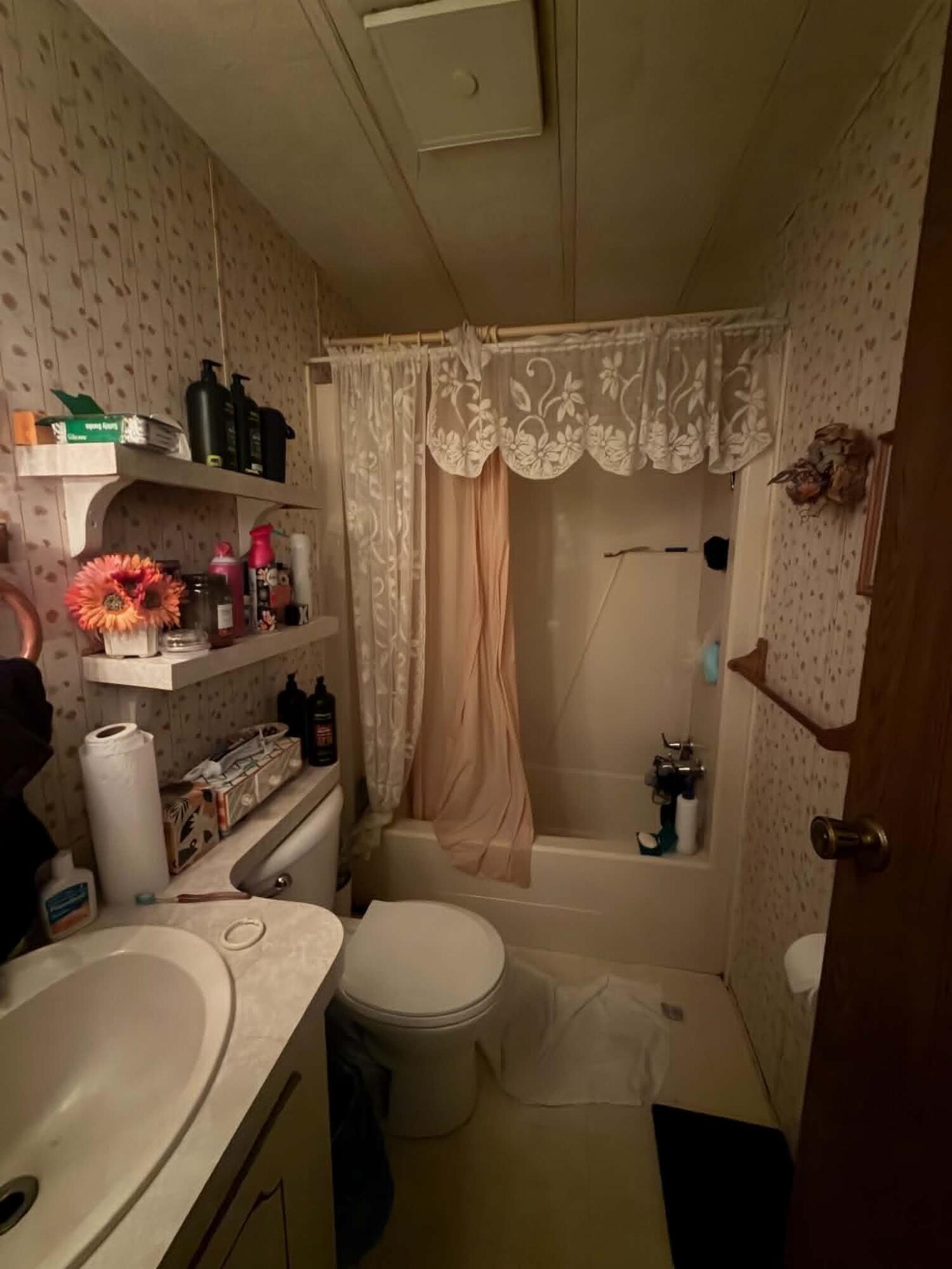 1175 Calgary Drive Norton Shores MI 49444