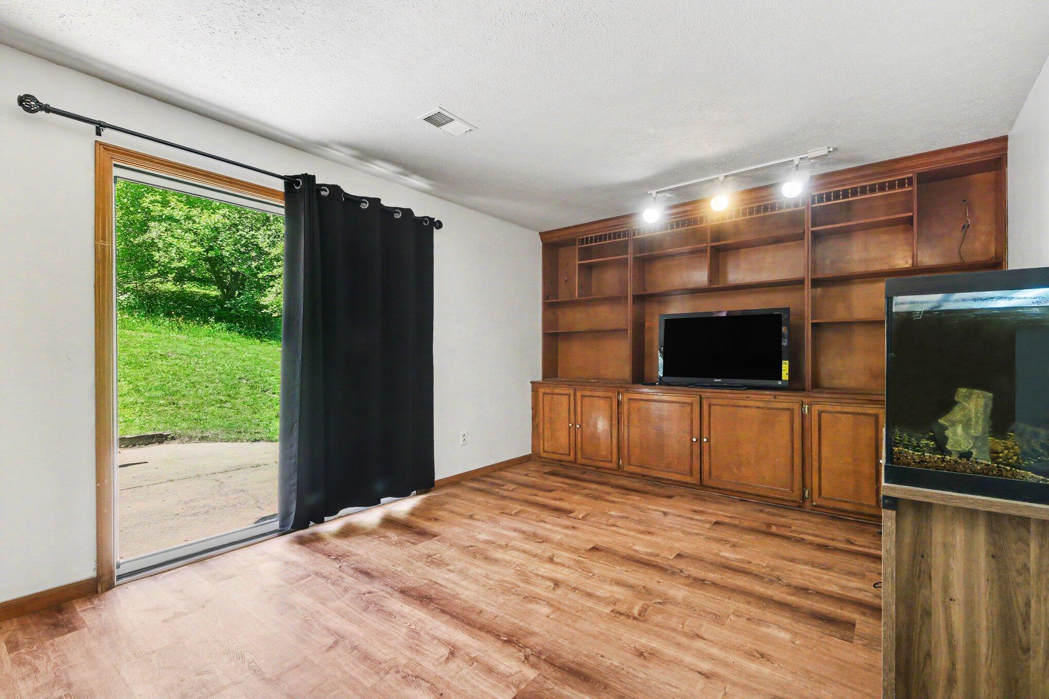 5705 Gatewood Drive SE Grand Rapids MI 49508