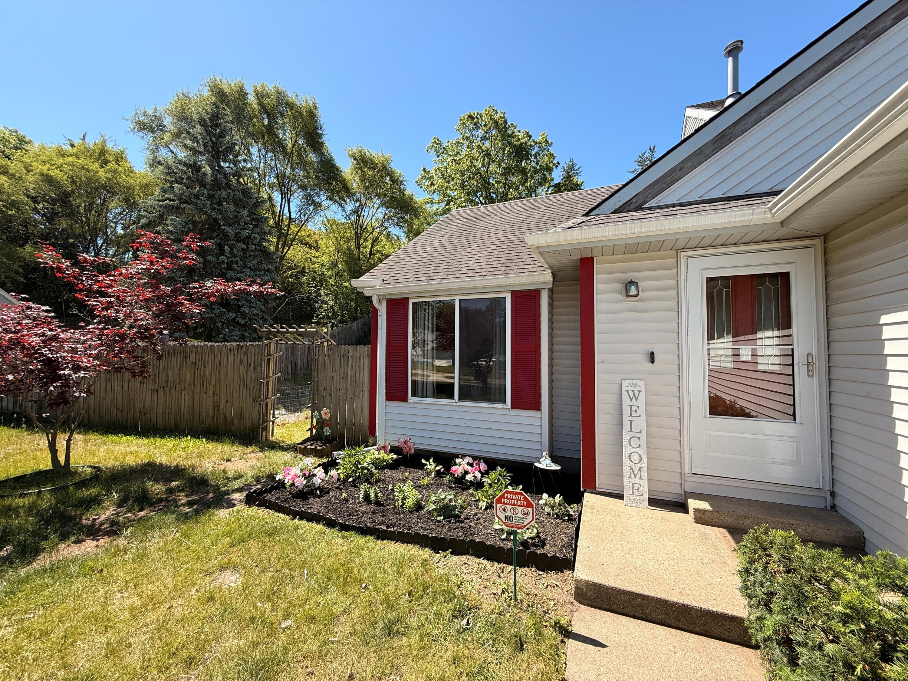 5705 Gatewood Drive SE Grand Rapids MI 49508