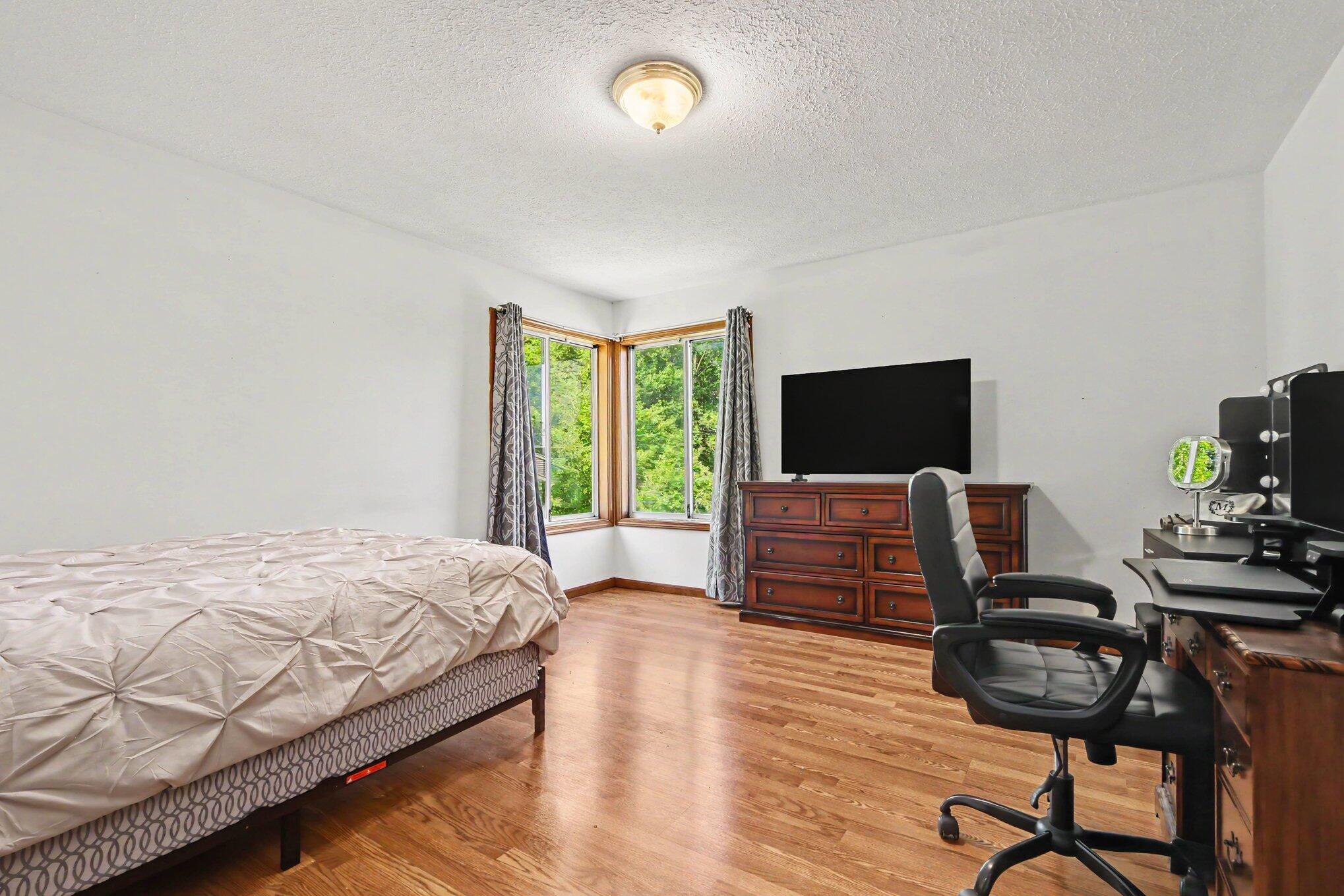 5705 Gatewood Drive SE Grand Rapids MI 49508