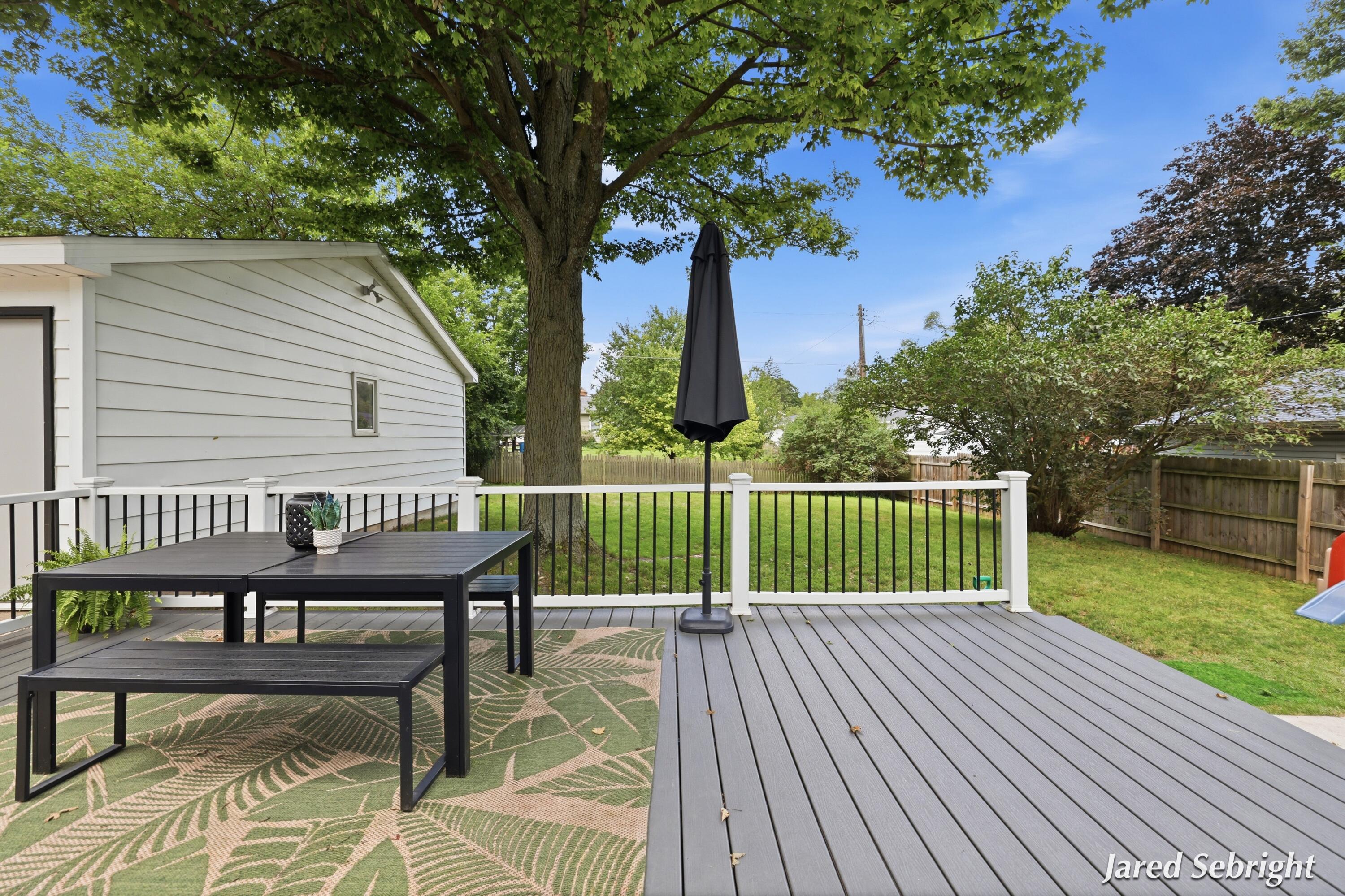 149 Loch Lomond Avenue NE Grand Rapids MI 49546