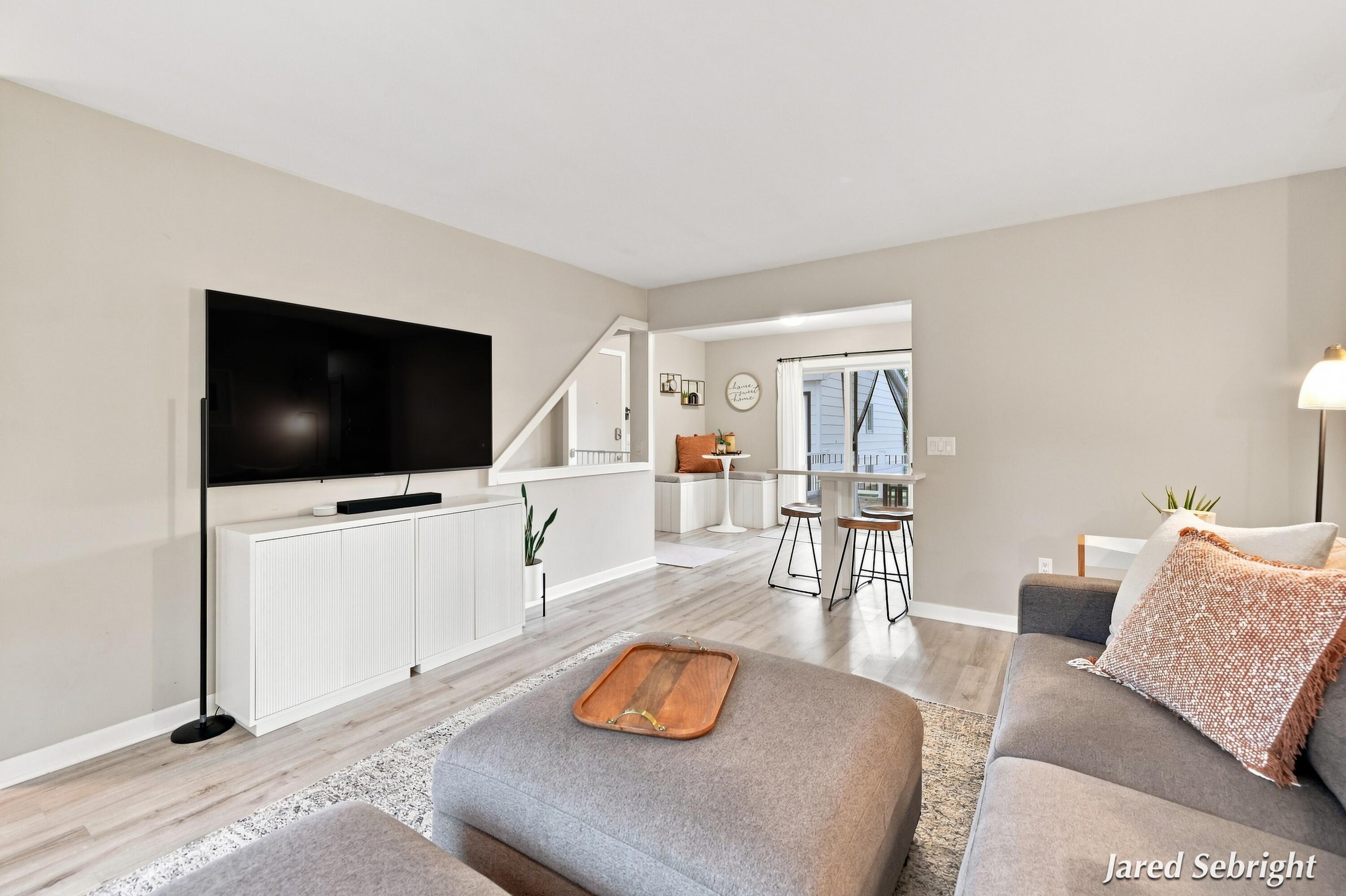 149 Loch Lomond Avenue NE Grand Rapids MI 49546