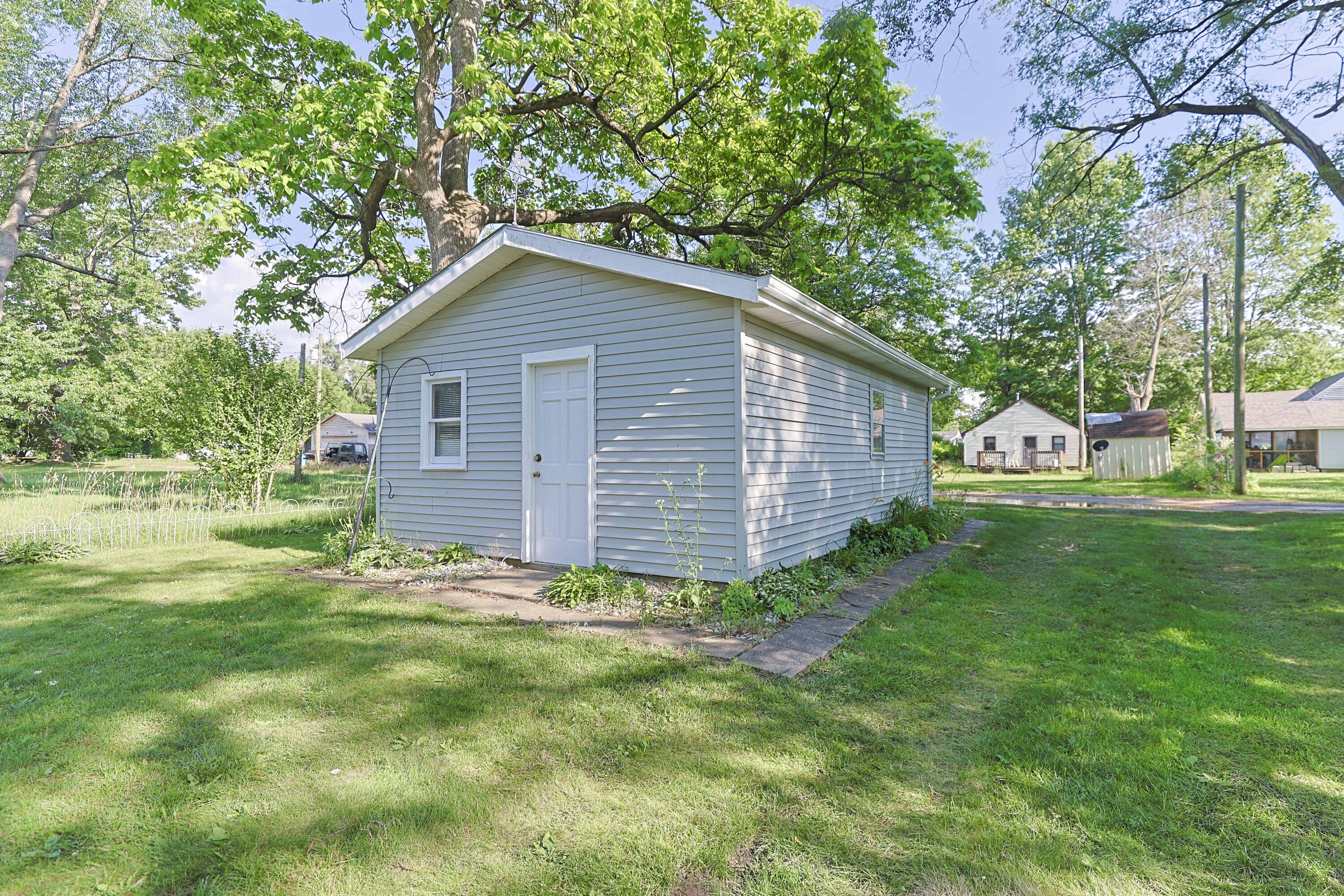 104 Clyborn Street Dowagiac MI 49047