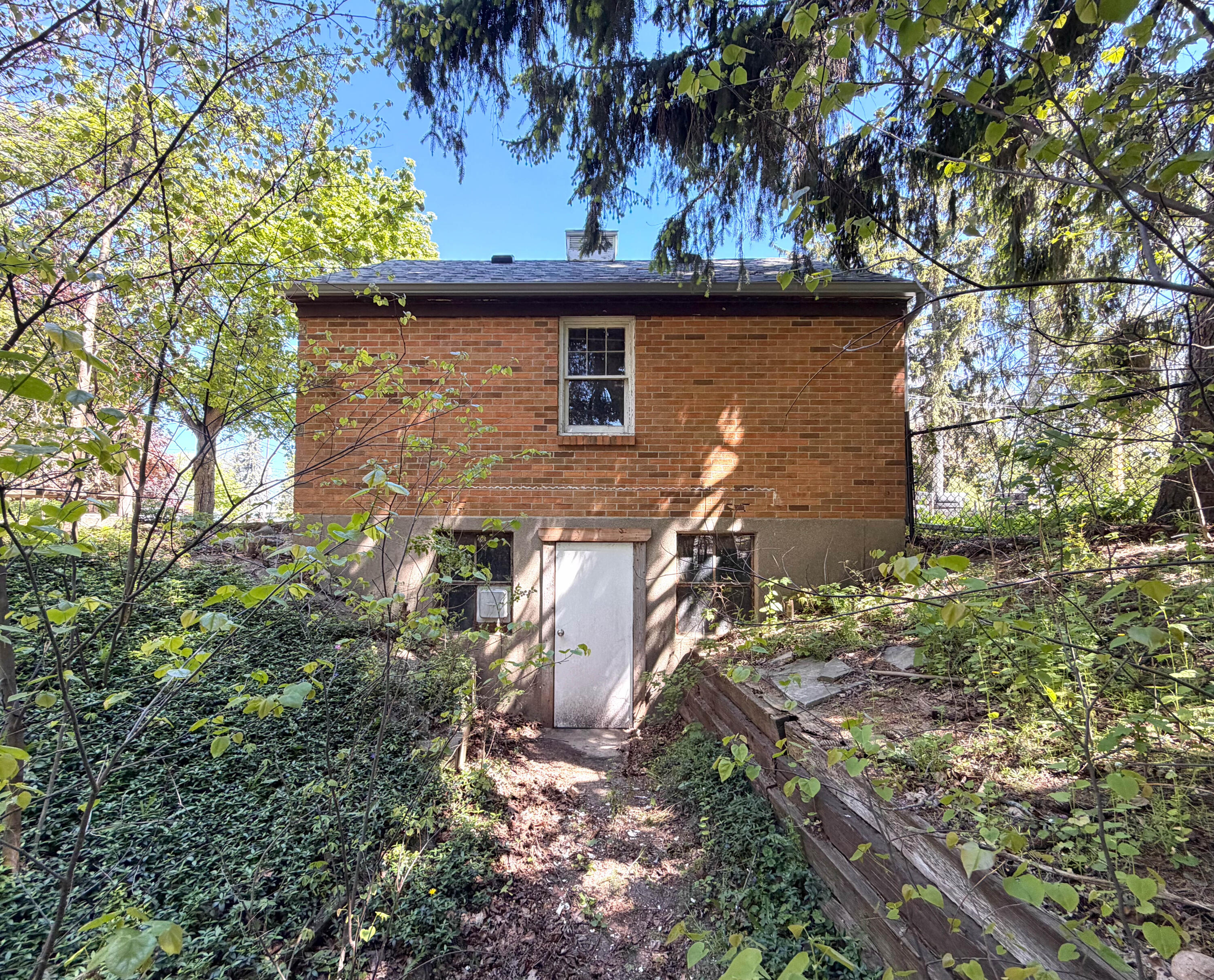 4270 Hunsberger Avenue NE Grand Rapids MI 49525