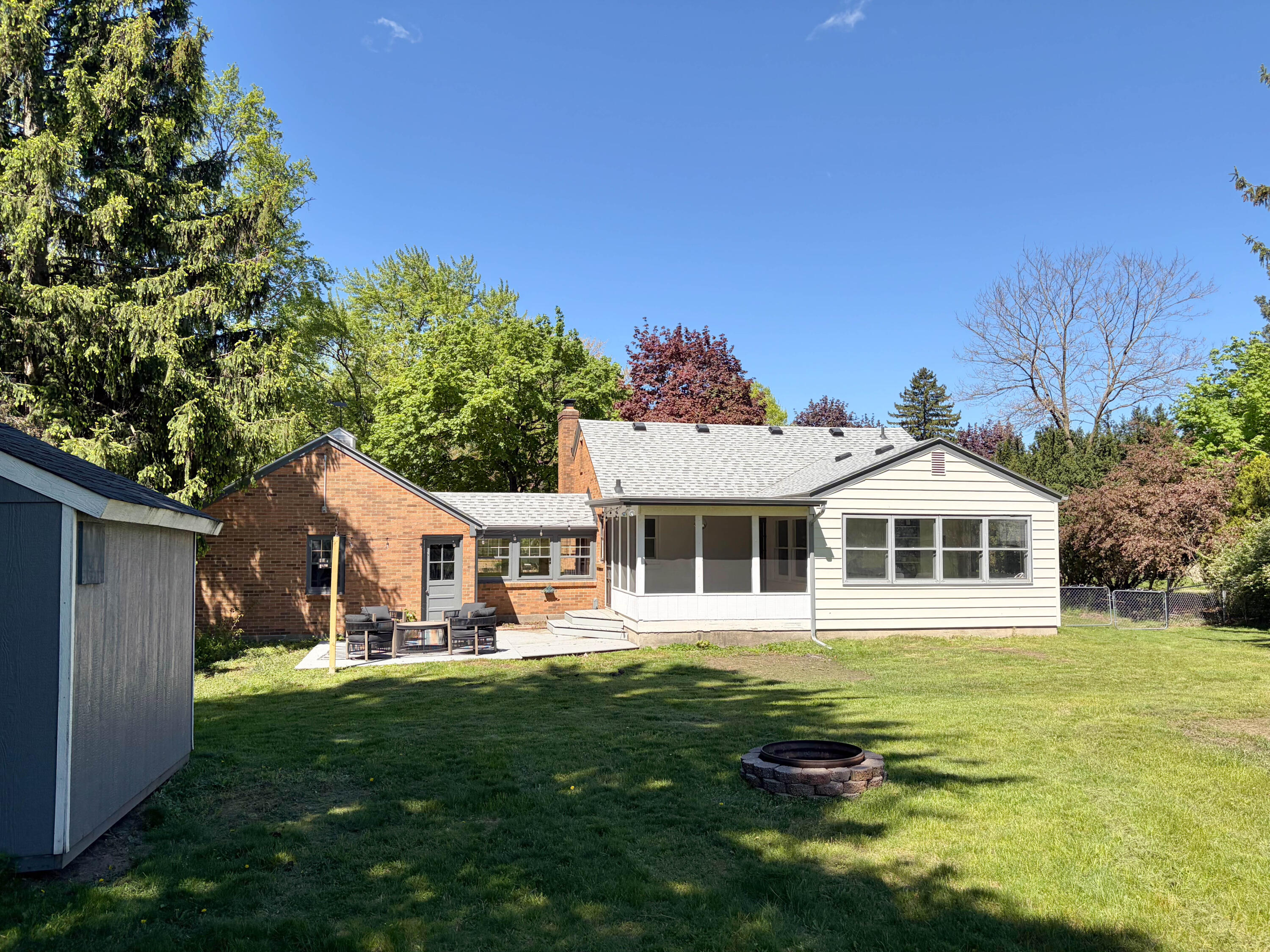 4270 Hunsberger Avenue NE Grand Rapids MI 49525