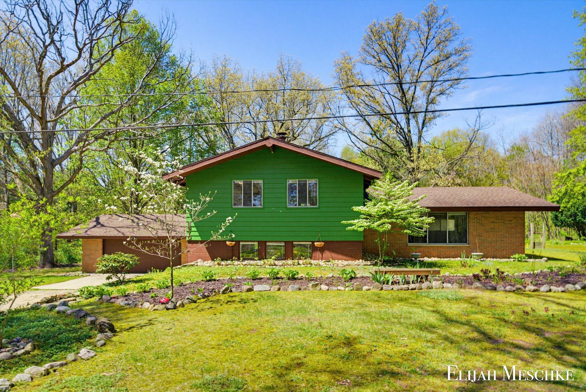 9670 Almena Drive Kalamazoo MI 49009