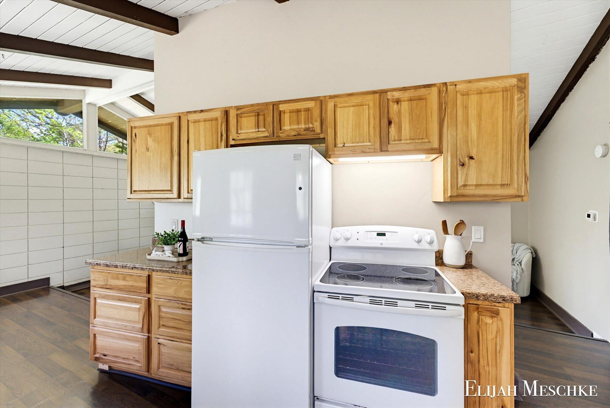 9670 Almena Drive Kalamazoo MI 49009