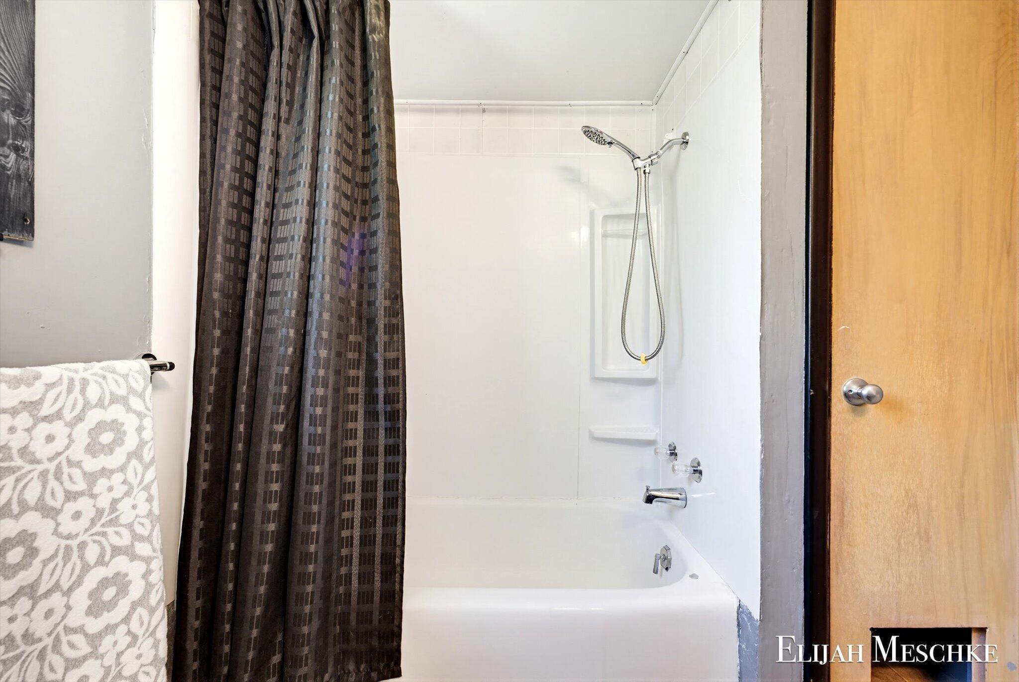 9670 Almena Drive Kalamazoo MI 49009