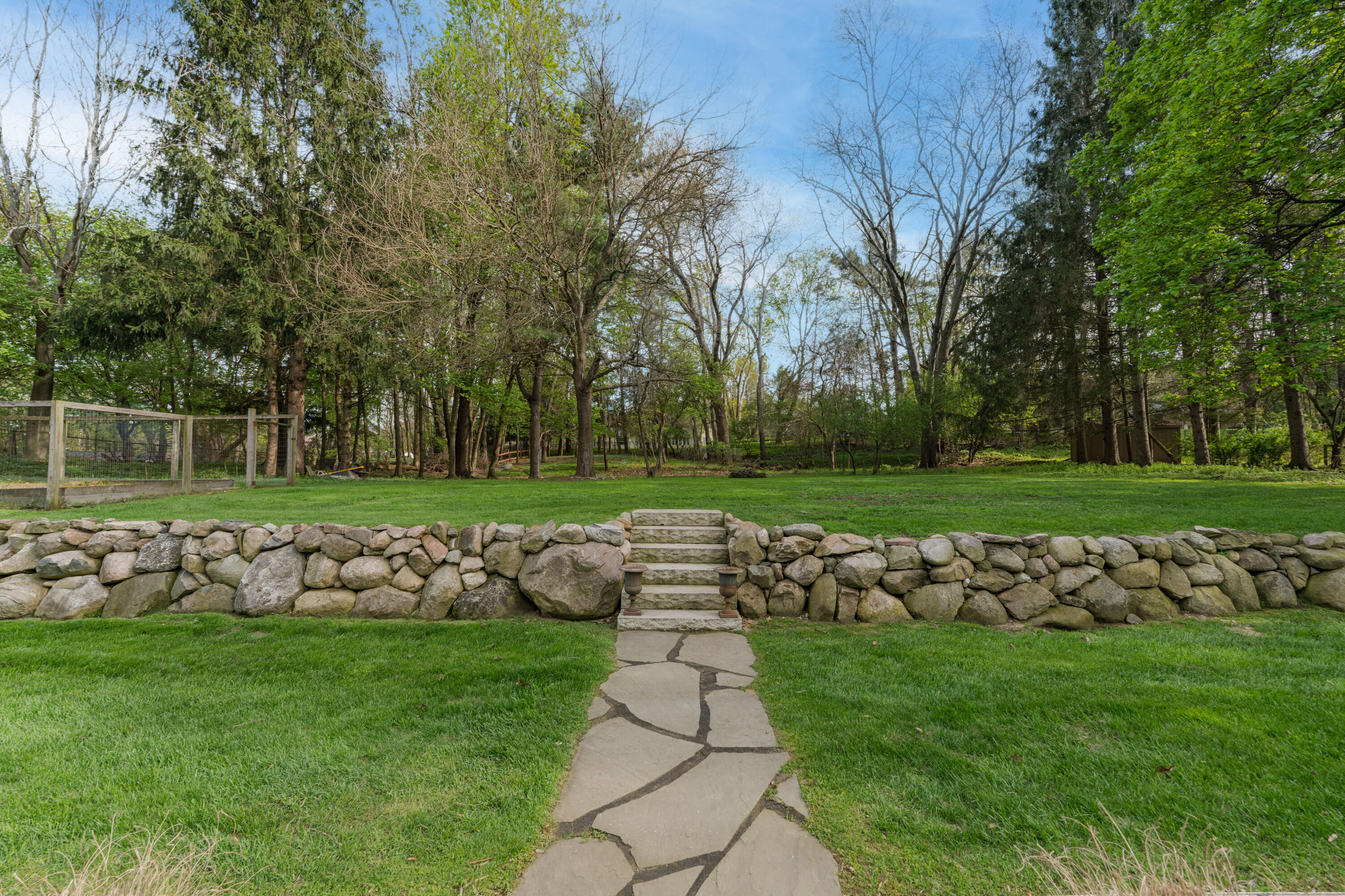 3023 Audubon Drive Kalamazoo MI 49008