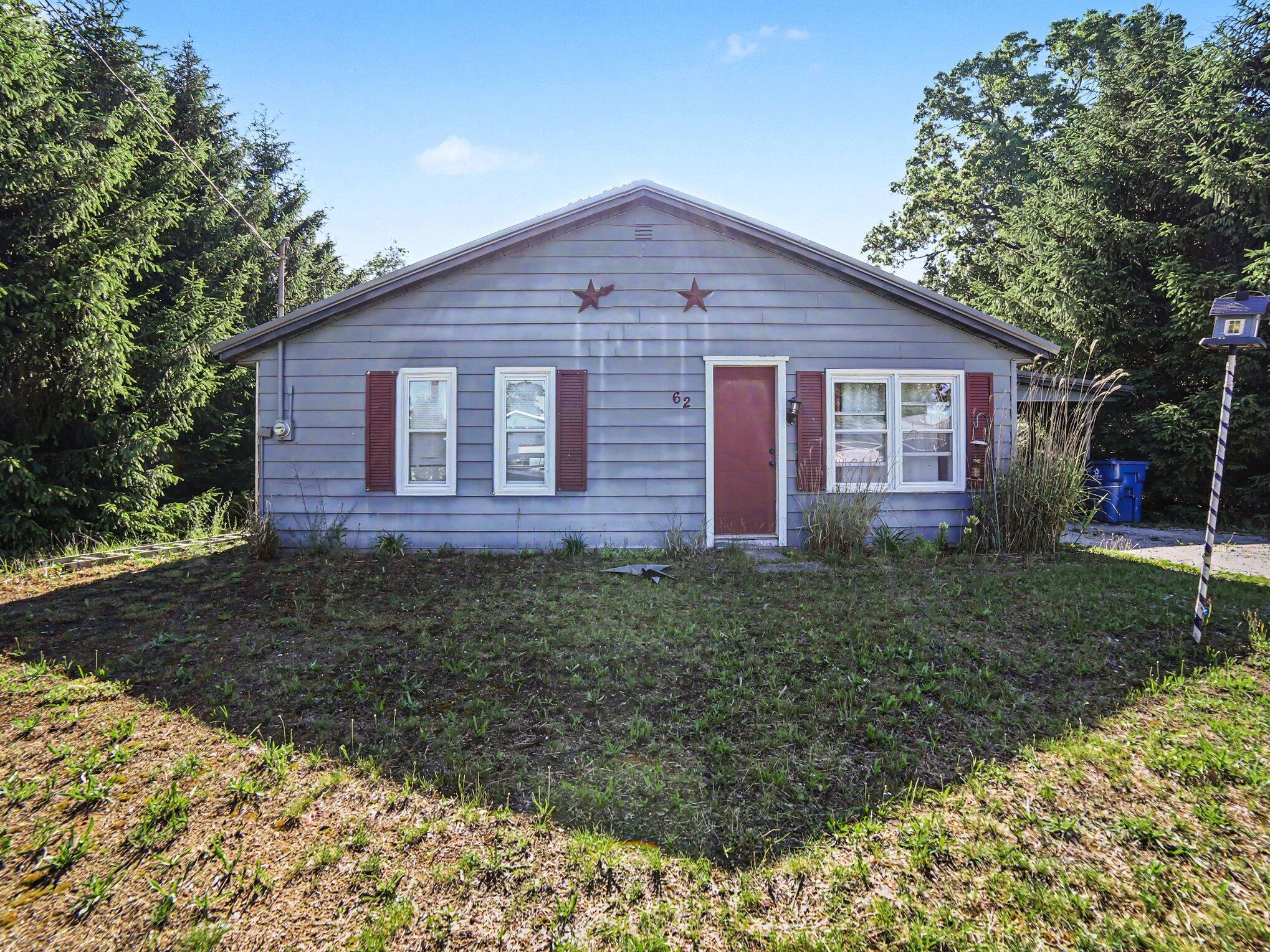 62 S Stewart Street Muskegon MI 49442