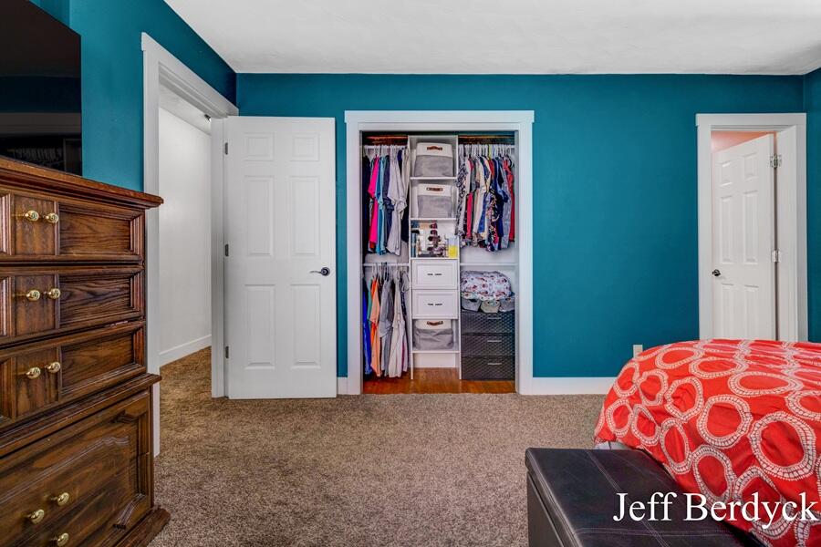934 Harding Street NW Grand Rapids MI 49544