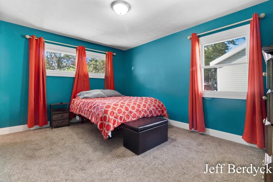934 Harding Street NW Grand Rapids MI 49544