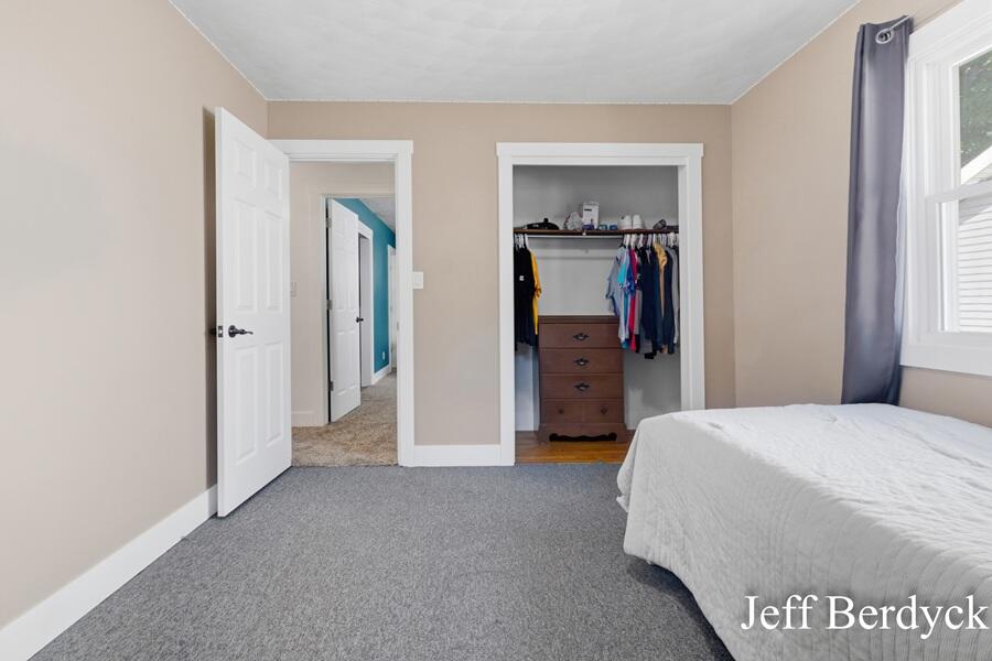 934 Harding Street NW Grand Rapids MI 49544