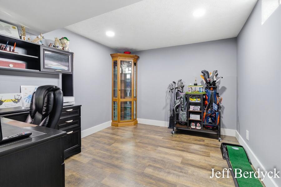 934 Harding Street NW Grand Rapids MI 49544