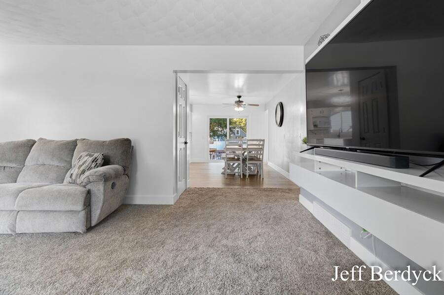 934 Harding Street NW Grand Rapids MI 49544