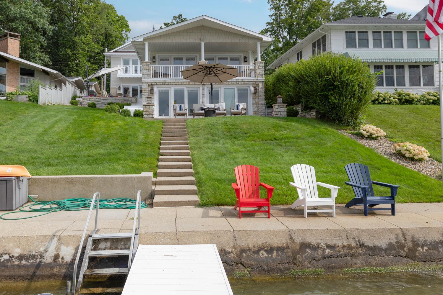21953 Howell Drive Cassopolis MI 49031