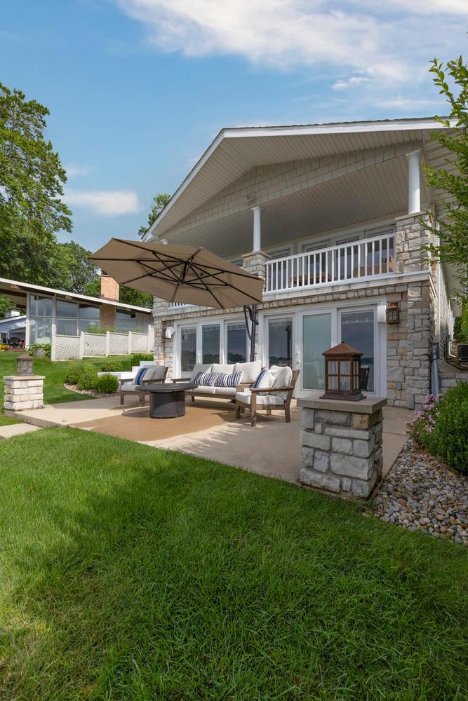 21953 Howell Drive Cassopolis MI 49031