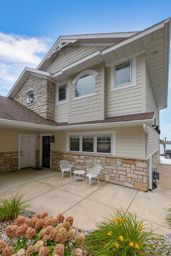 21953 Howell Drive Cassopolis MI 49031