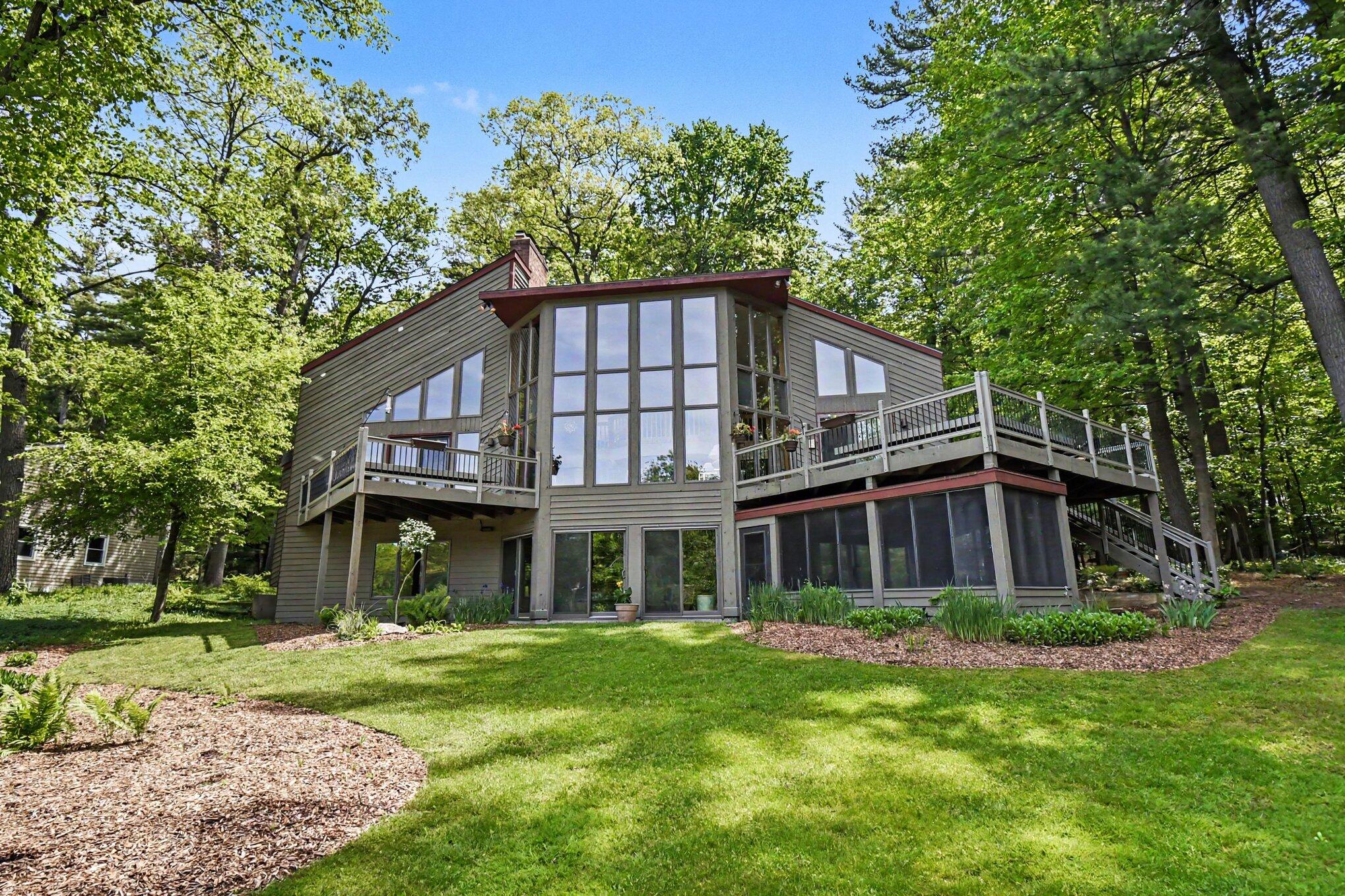 1843 Timber Trail Drive SE Ada MI 49301