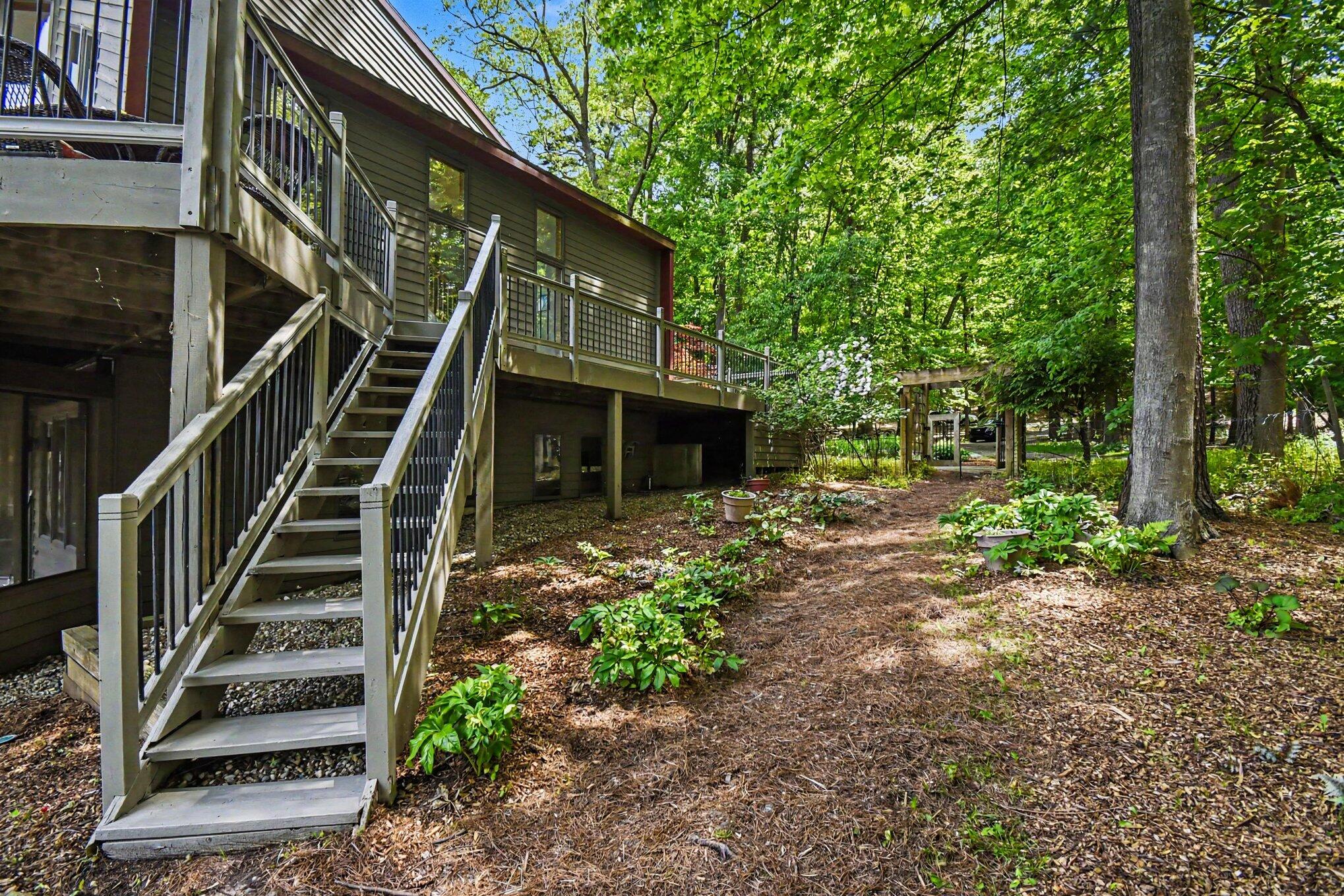 1843 Timber Trail Drive SE Ada MI 49301
