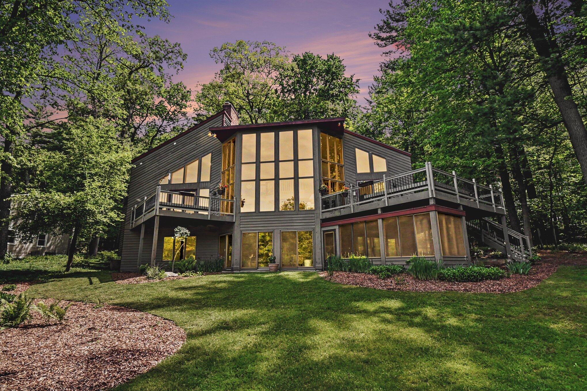 1843 Timber Trail Drive SE Ada MI 49301