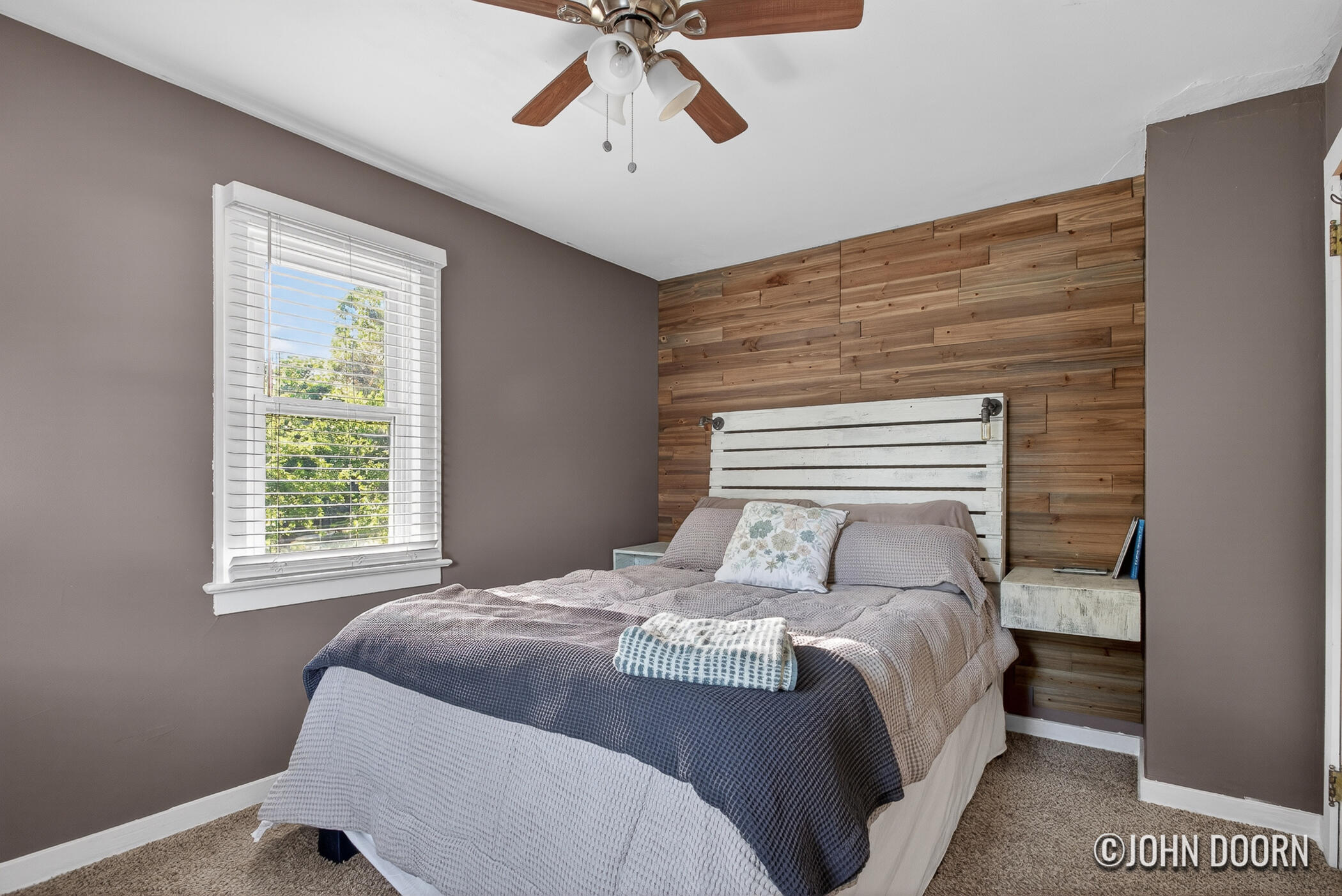 852 Diamond Avenue NE Grand Rapids MI 49503