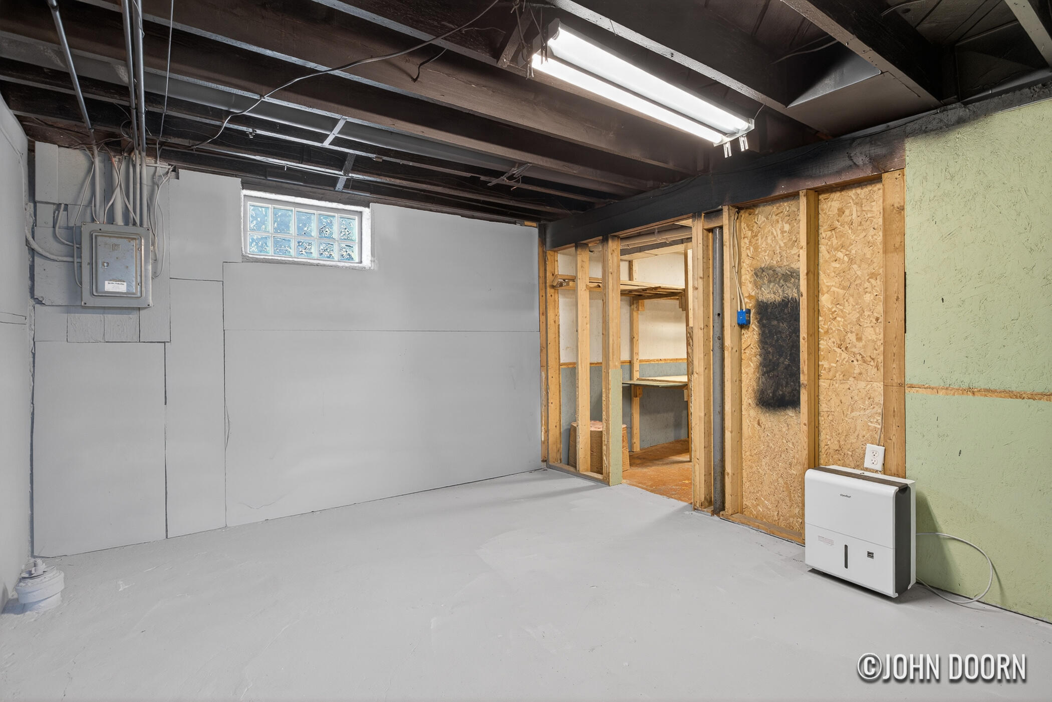 852 Diamond Avenue NE Grand Rapids MI 49503